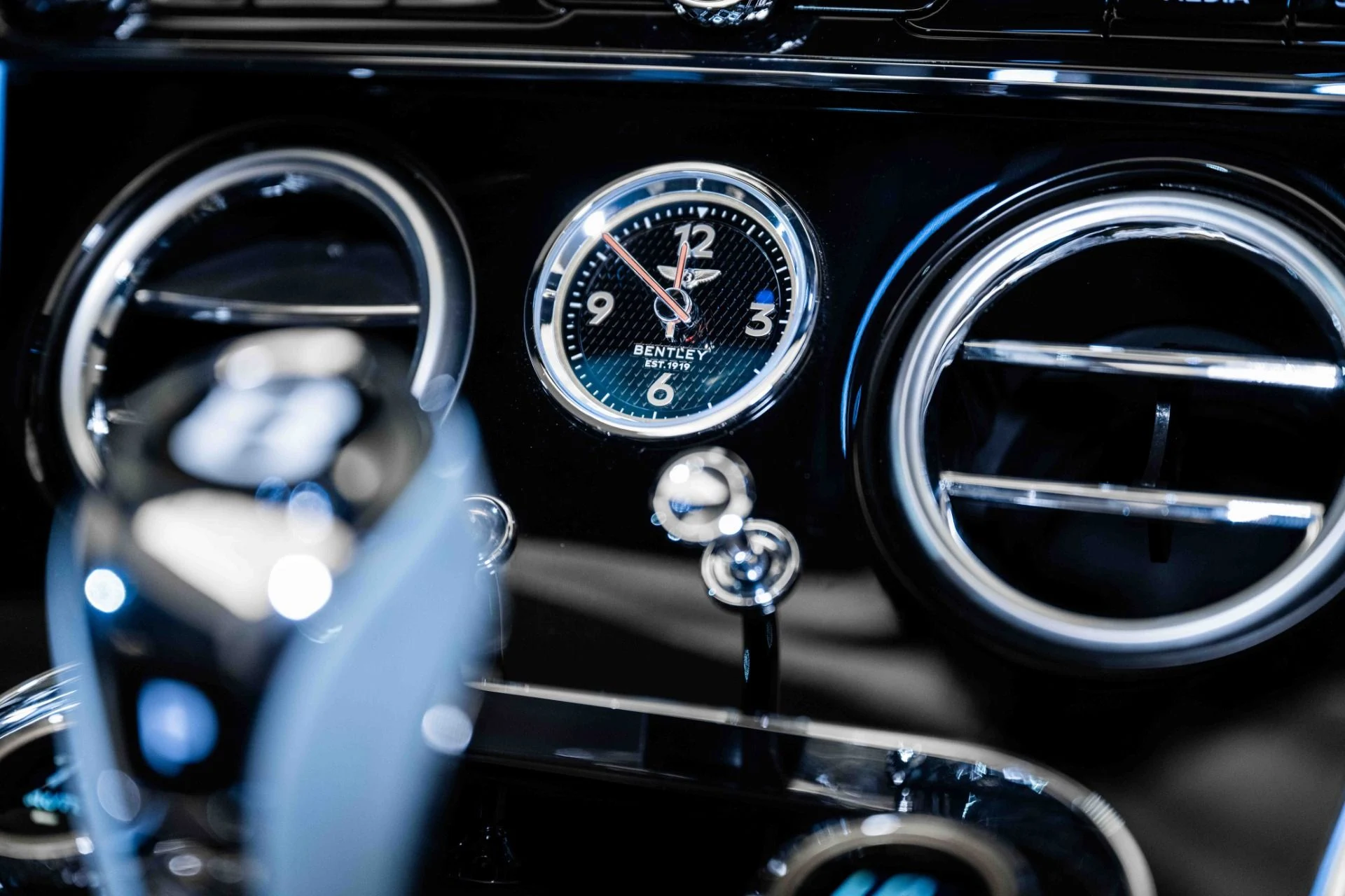 mph033_2639189880_Used_2023_Bentley_Continental_GTC_Speed_1727795522_2afe7a77f0