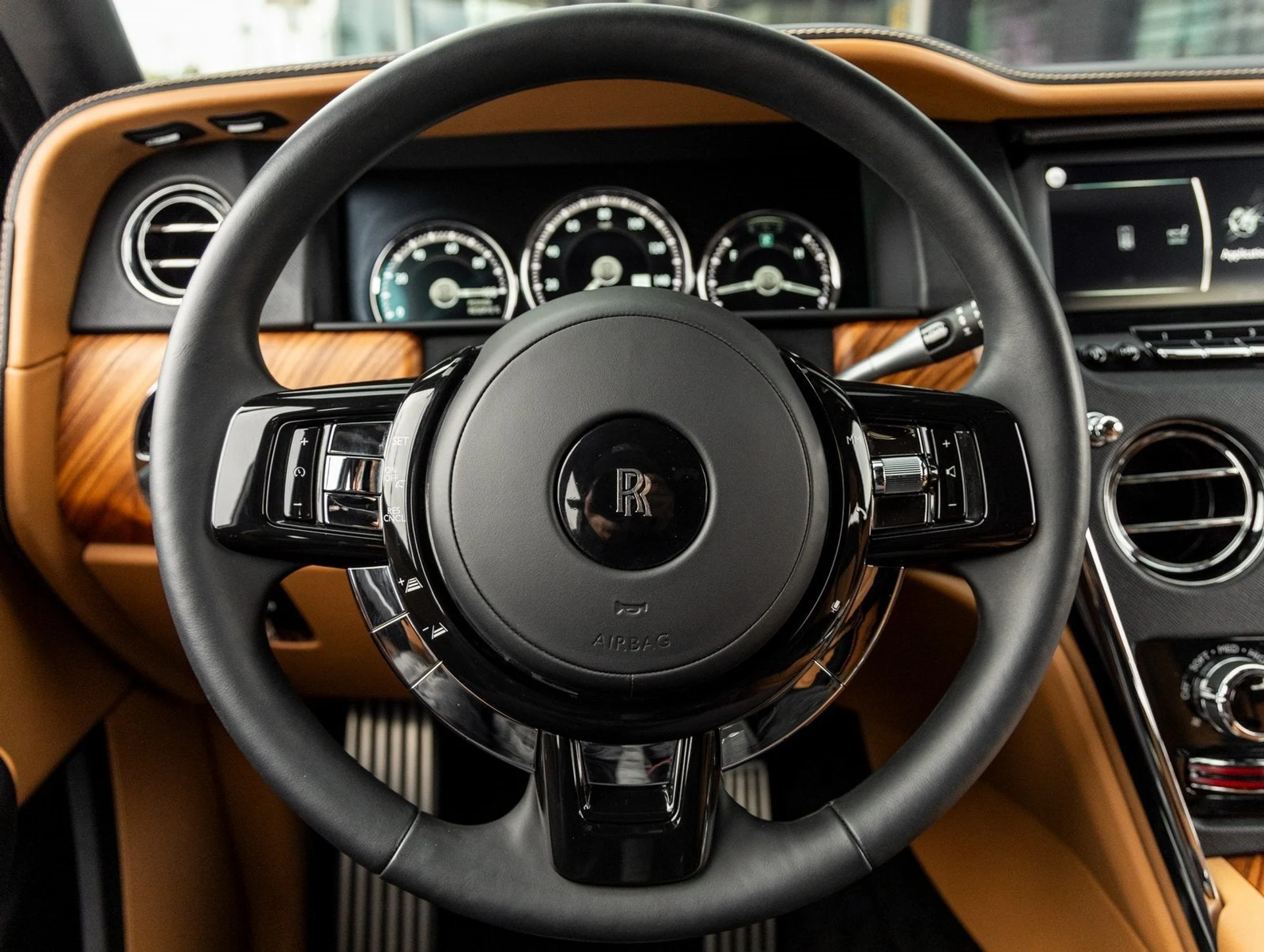 mph033_2643388313_34_73297cacb3