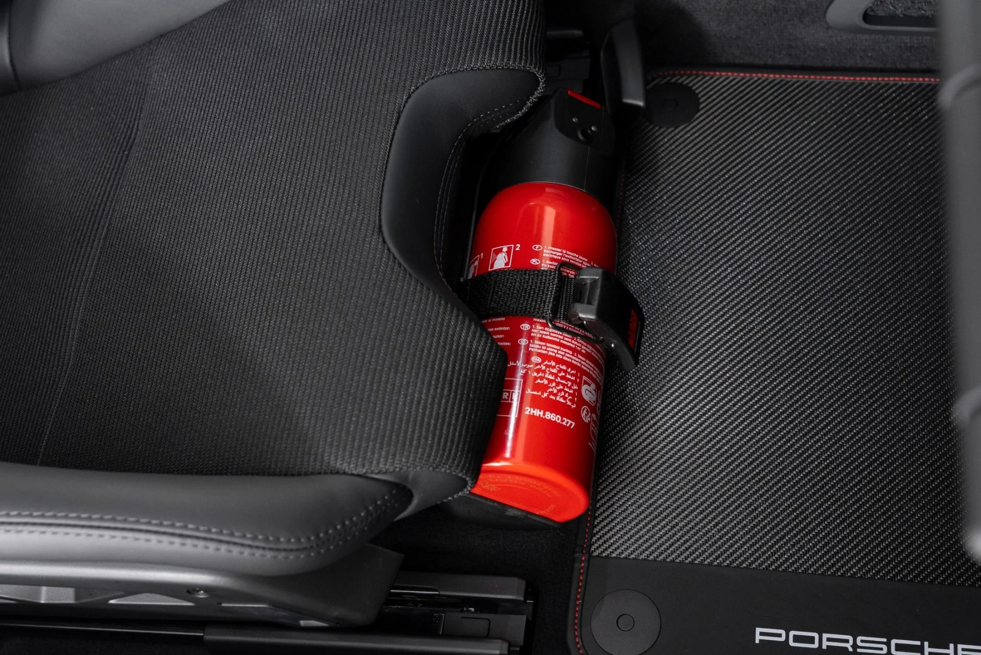 mph033_2663773656_Used_2025_Porsche_911_GT_3_Touring_1756254255_4a066efe3c