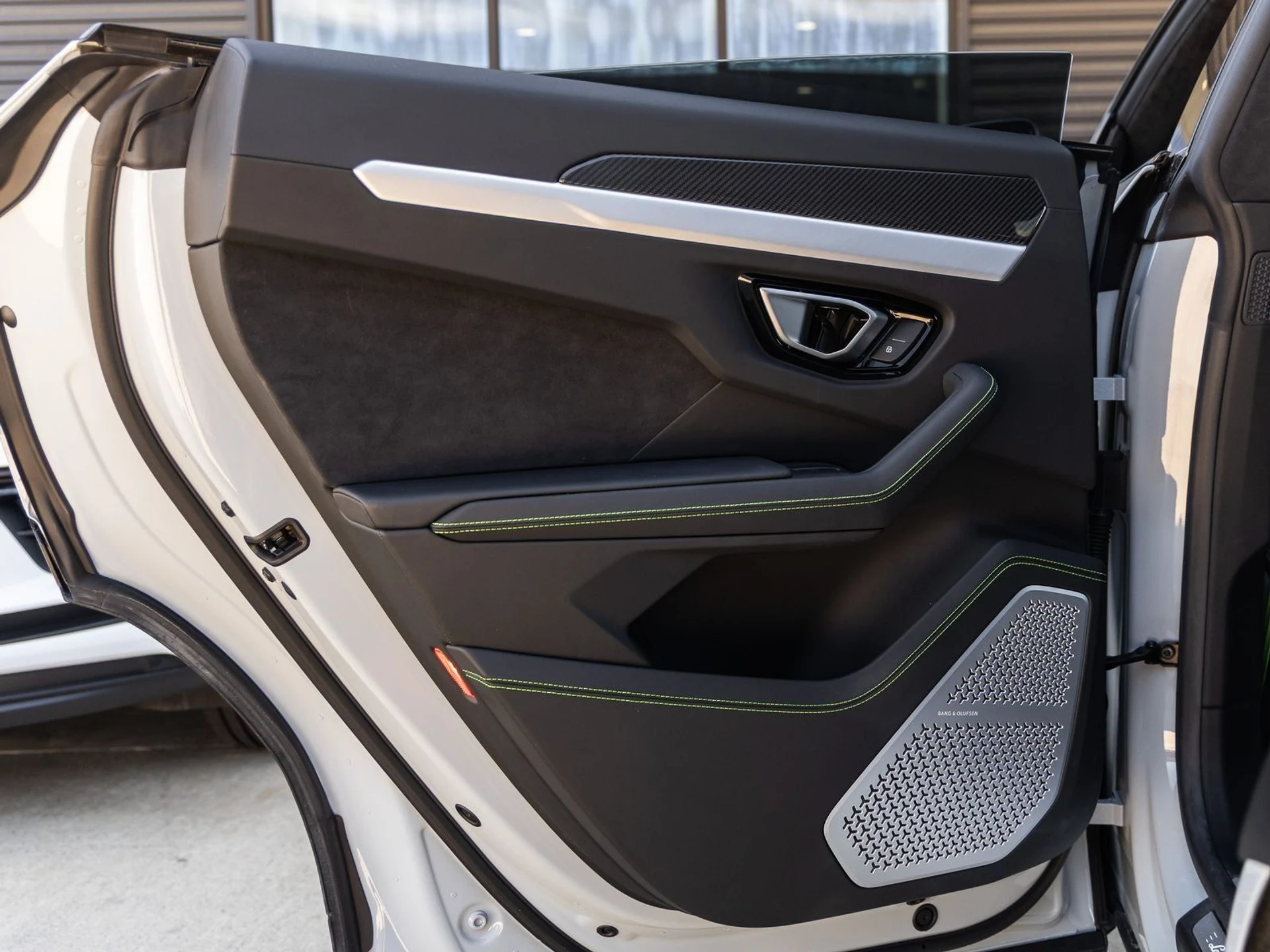 mph033_2670825867_34_20ea19215c