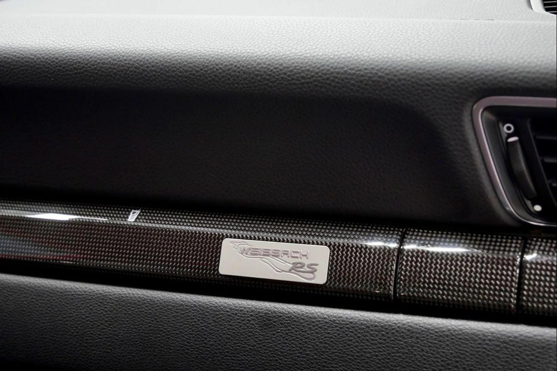 mph033_2670946556_Dq05_C9_Ah7hg_Rj_UF_1_W_Hiw25nc_Pi_Y_054d6d1a59