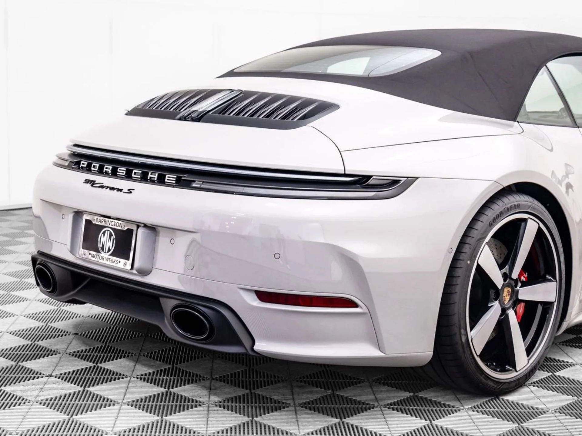 mph033_2683696987_43012c8bd0714e04779aad69b81ebacex_f4d6a9f7ab