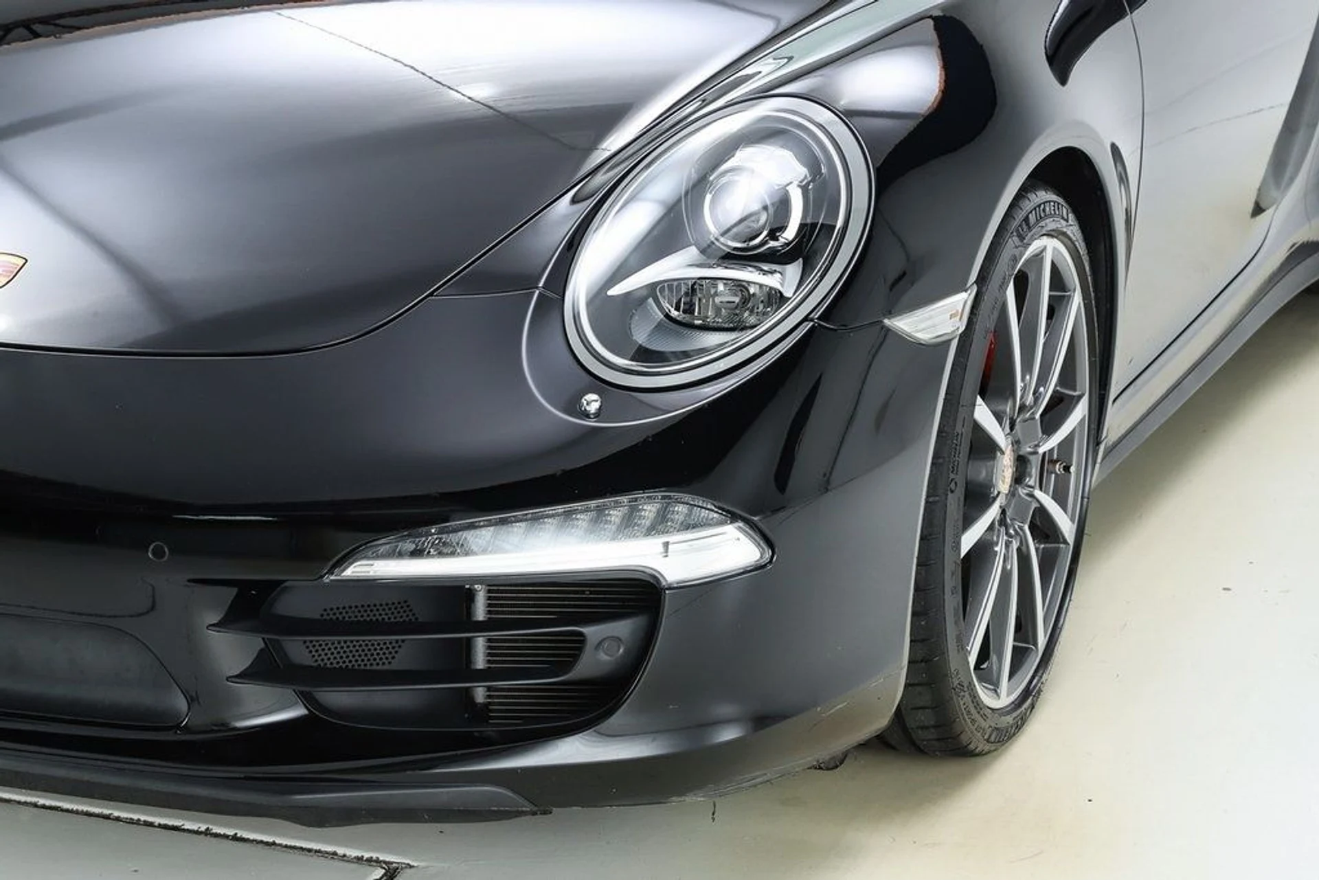 mph033_2693884629_71a669aafbe314406894fc8342965687x_ee748910cb