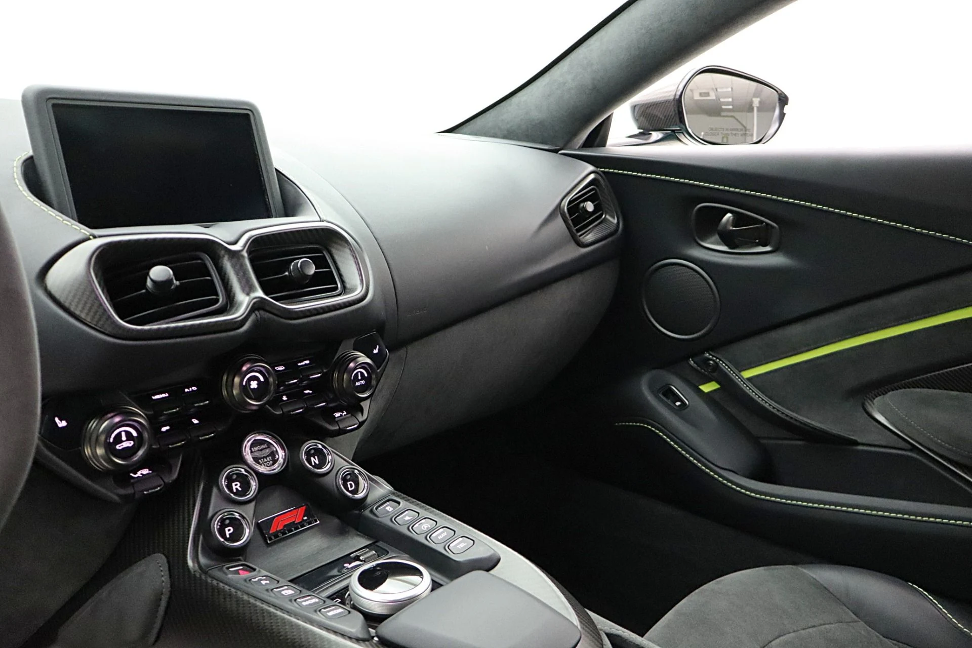 mph033_2696493556_Used_2023_Aston_Martin_Vantage_F1_EDITION_f2a58e714f