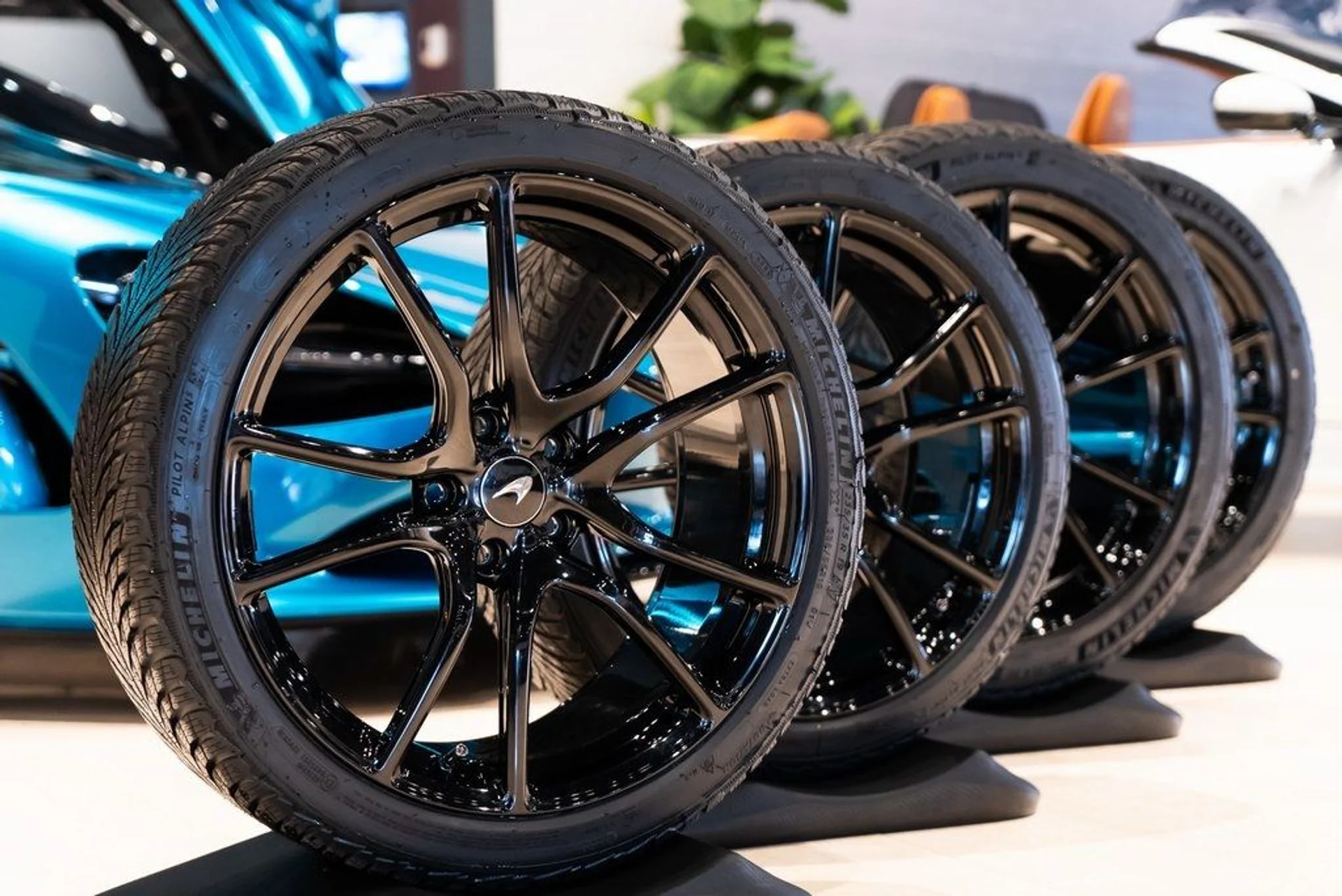 mph033_2698089035_a62f7621a9e5847e6847fe014825a0cb_39bc2d7104