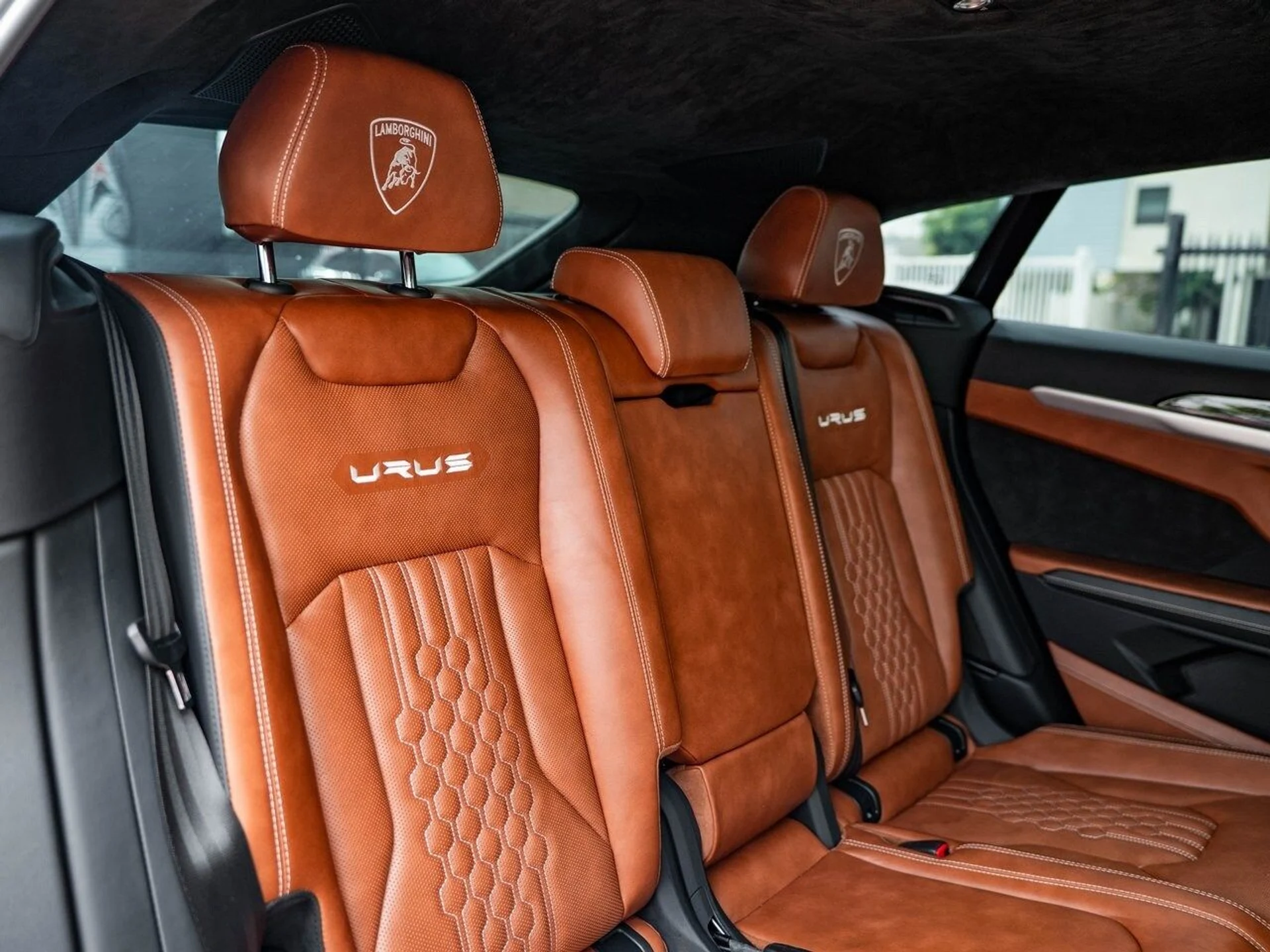 mph033_2742015438_cb3c74810eea7ec55bd67c573b0a45d7x_94e9f3bf16