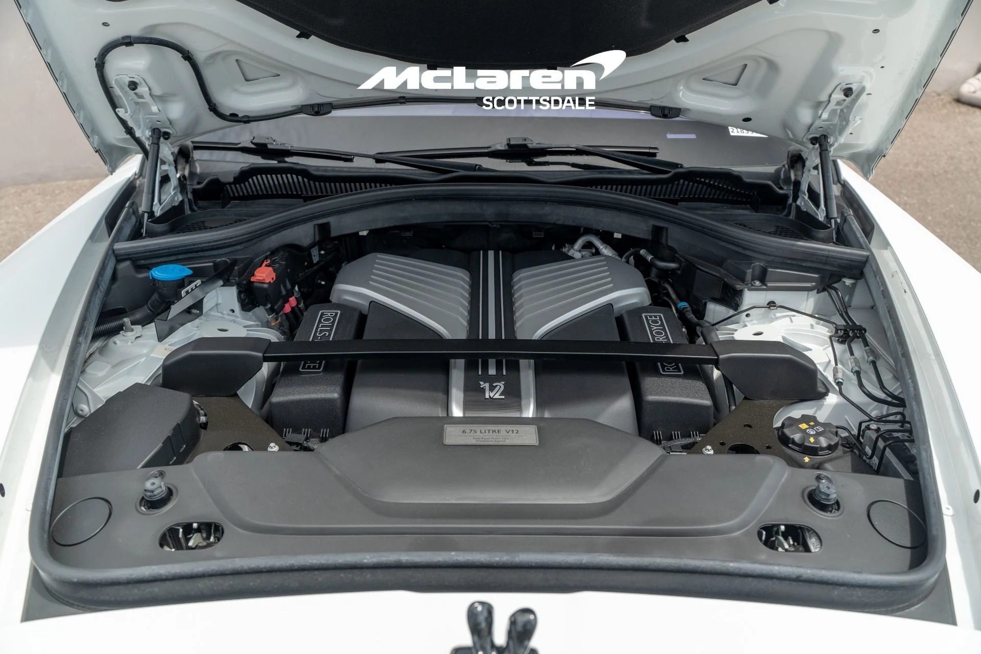 mph033_2749772880_Used_2023_Rolls_Royce_CULLINAN_1787000279_fd0f930094