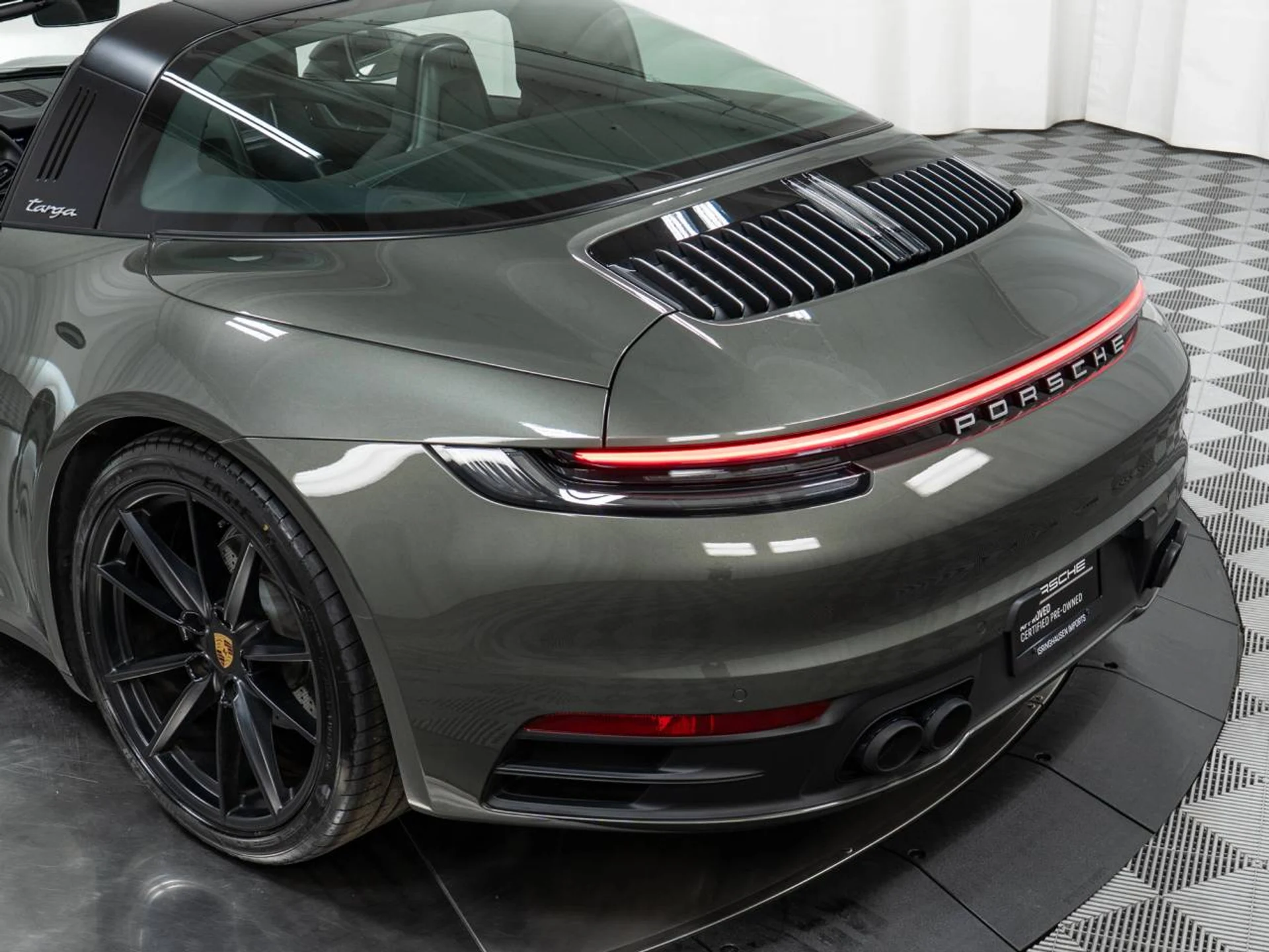 mph033_2752320693_1280_52f966952f