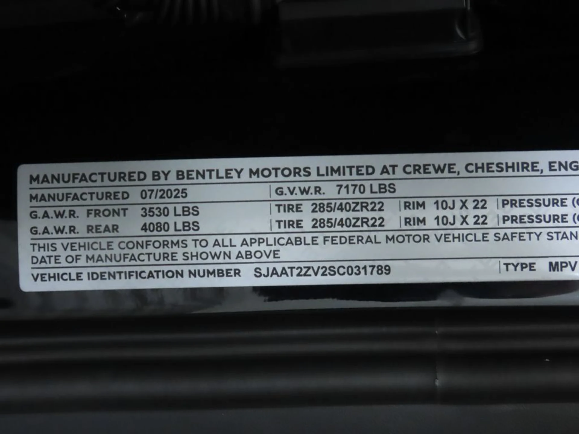 mph033_2753145739_new_2025_bentley_bentayga_v8awd_8119_22925566_34_1024_250a3741f5