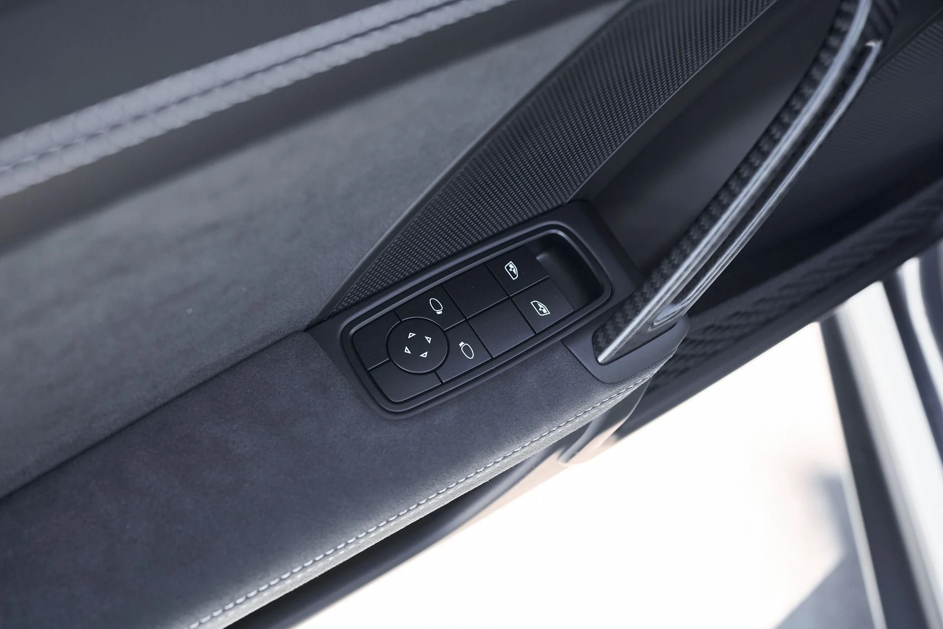 mph033_2753805818_Used_2025_Porsche_911_GT_3_1760570010_10bc516926