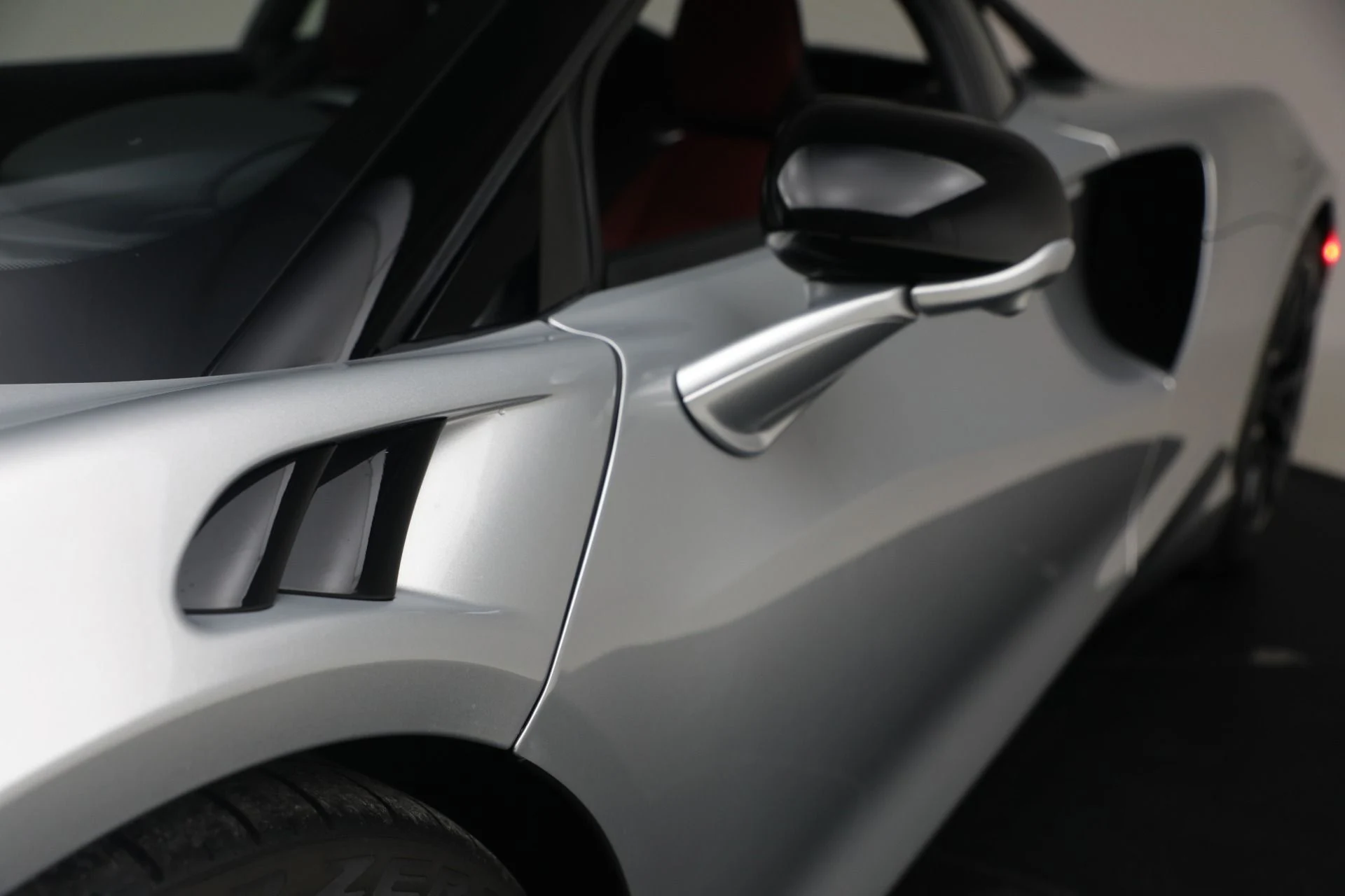 mph033_2767553425_Used_2023_Mc_Laren_Artura_Tech_Lux_038ed7399f