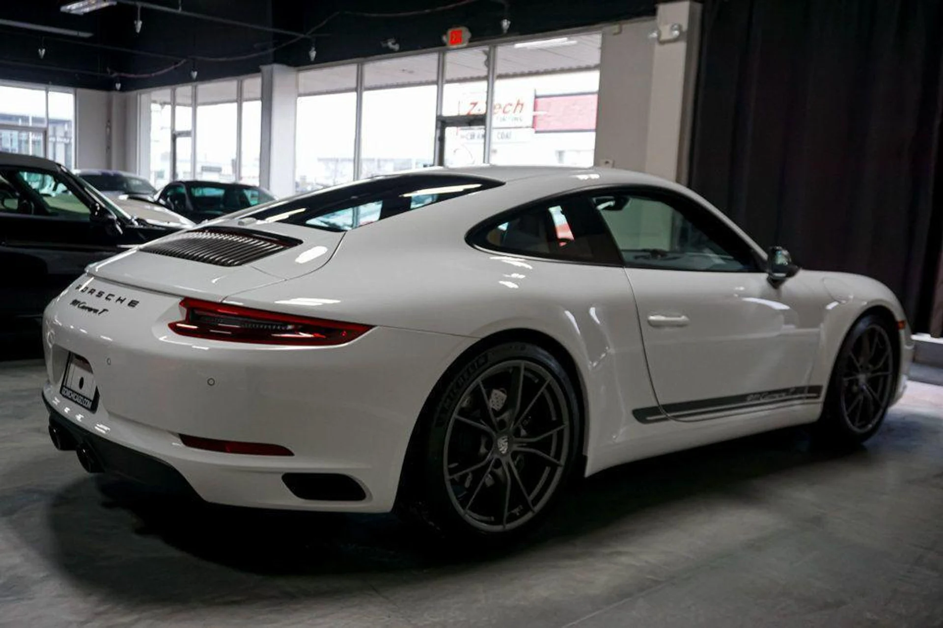 mph033_2772281129_89_Xx8z24gq_Ob_M_Hb17gf8_jak_Y2_U_dd5a84dbc3