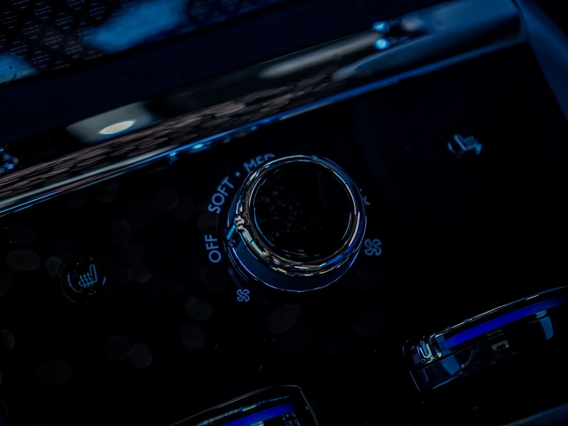 mph033_2778155865_Hi_Tech_Luxury_Imports_LLC_SCATK_8_C01_VU_238271_image_33_f750853cab
