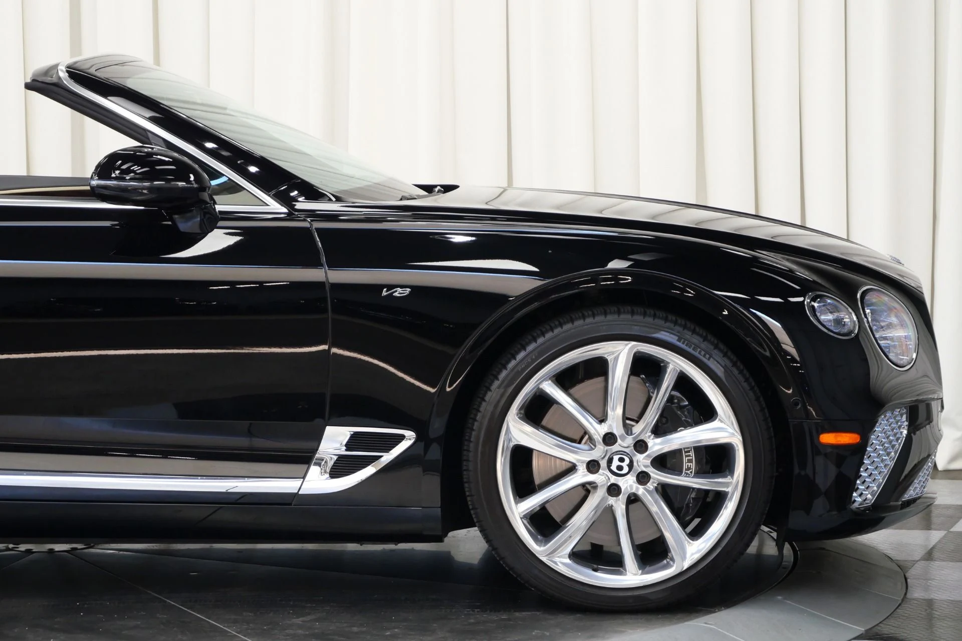 mph033_2779173716_Used_2022_Bentley_Continental_GTC_V8_1754511421_f72910198d