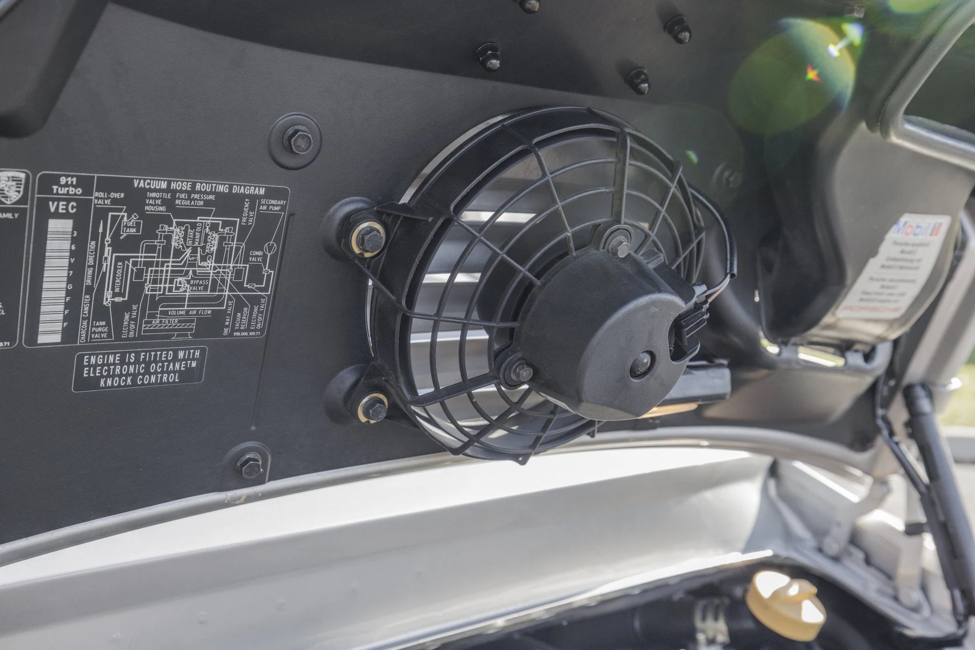 mph033_2779452621_34_5c9421dae3