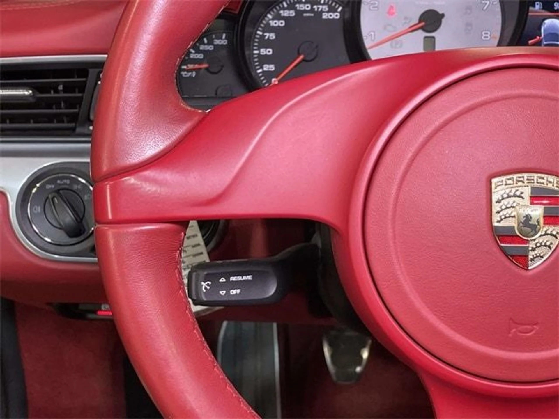 mph033_2780984925_61457faf00fea72200217548bdcd4598x_4798c27b01