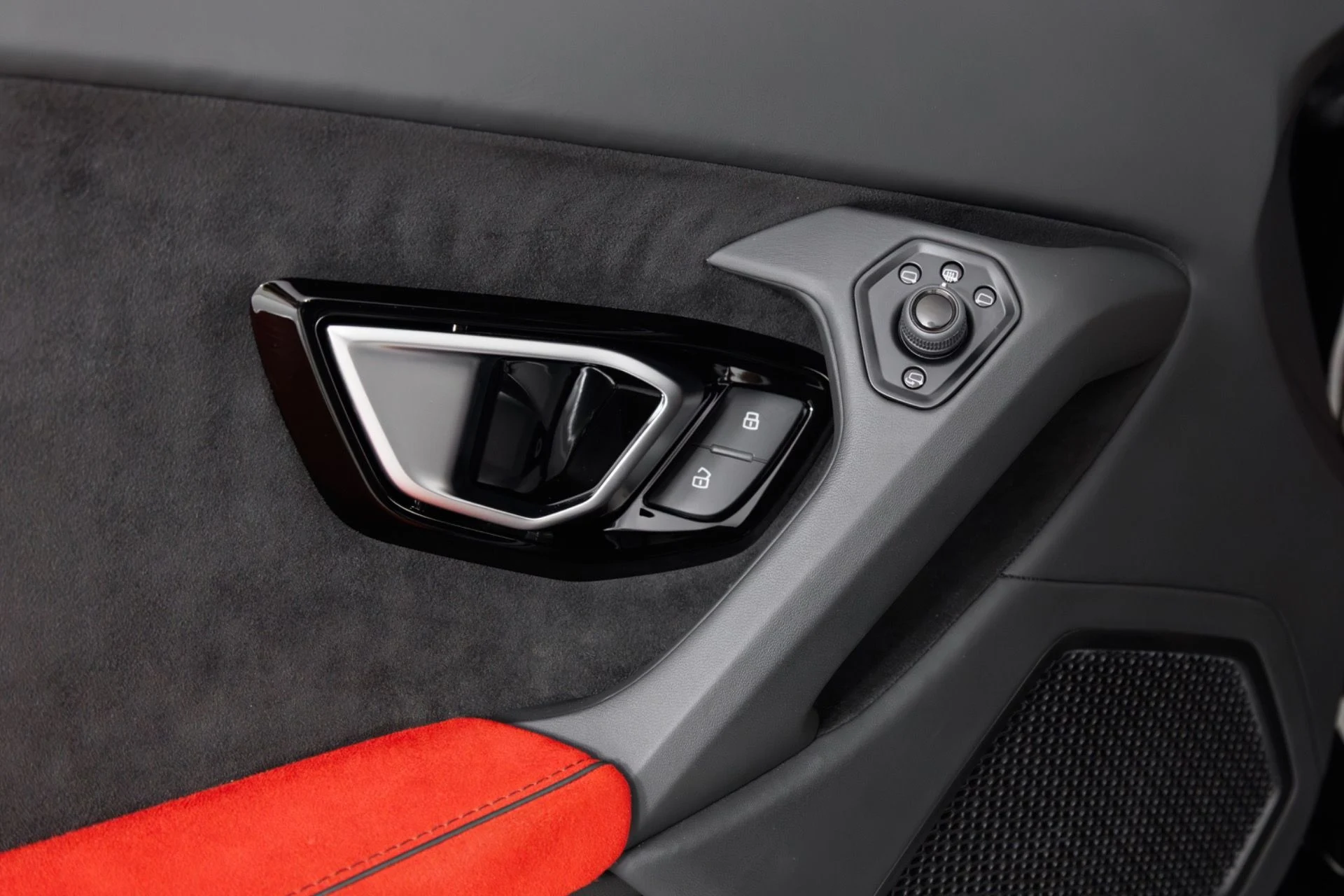mph033_278278657_Used_2023_Lamborghini_Huracan_EVO_1790005626_b3b40a1577