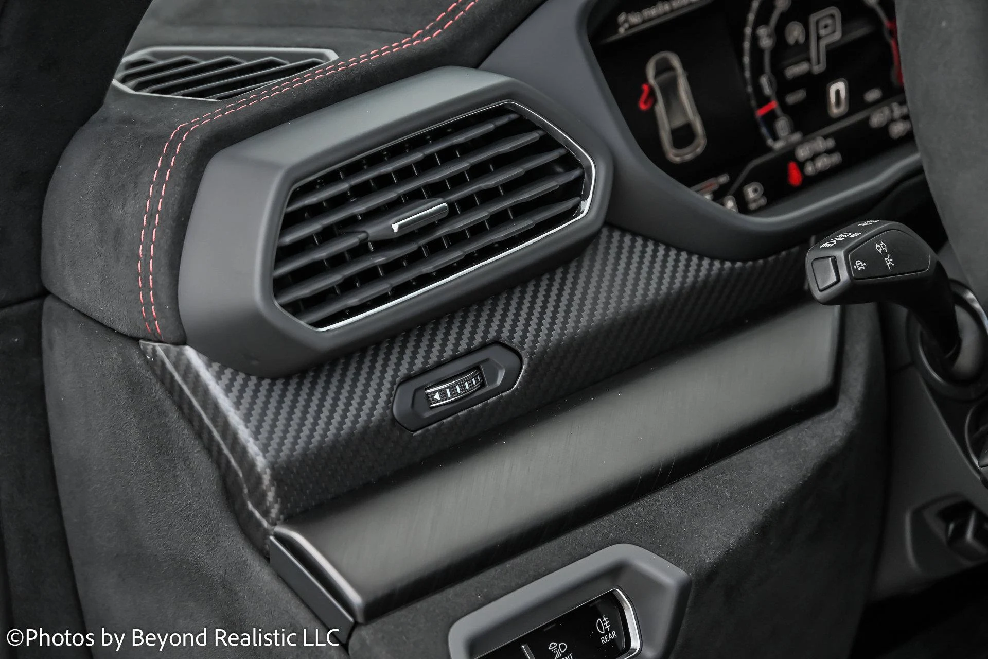 mph033_2791374923_Used_2024_Lamborghini_Urus_Performante_1755763396_626a03ec6f