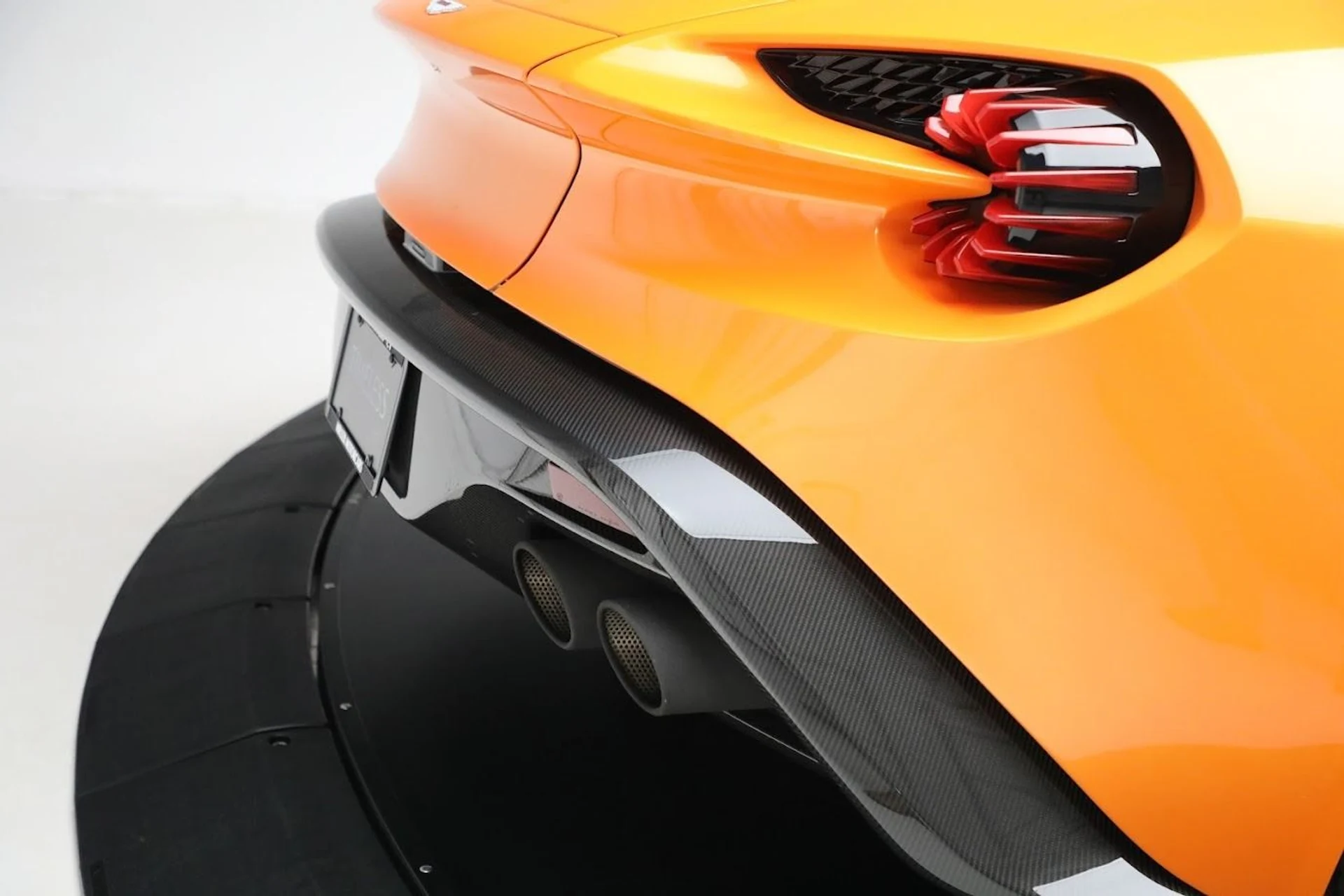 mph033_2793263505_Used_2018_Aston_Martin_Vanquish_Zagato_Speedster_396b326364