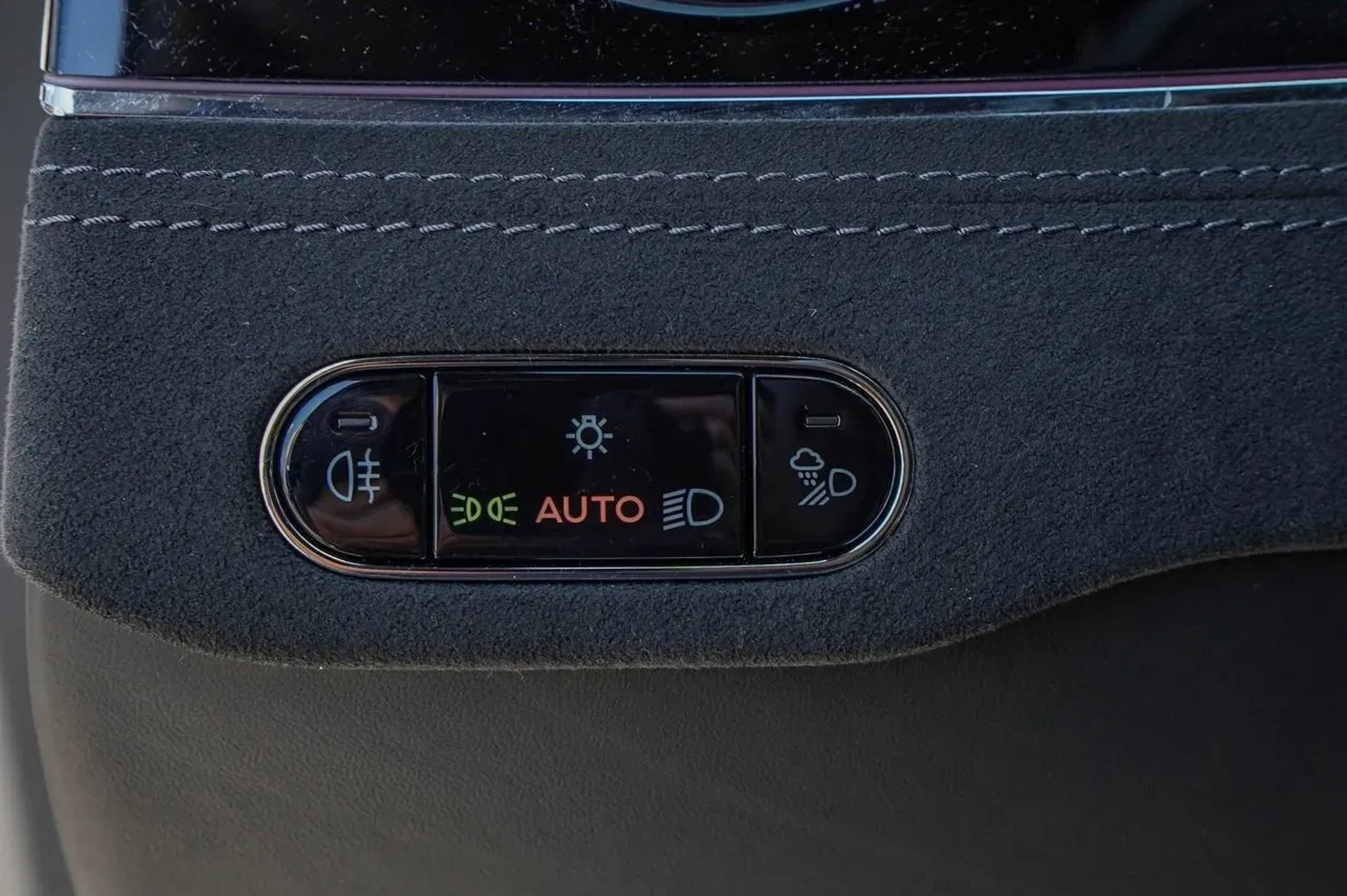 mph033_2806997260_03aa612b63dc44cb89010148a538c3bb_e01a5c4b51