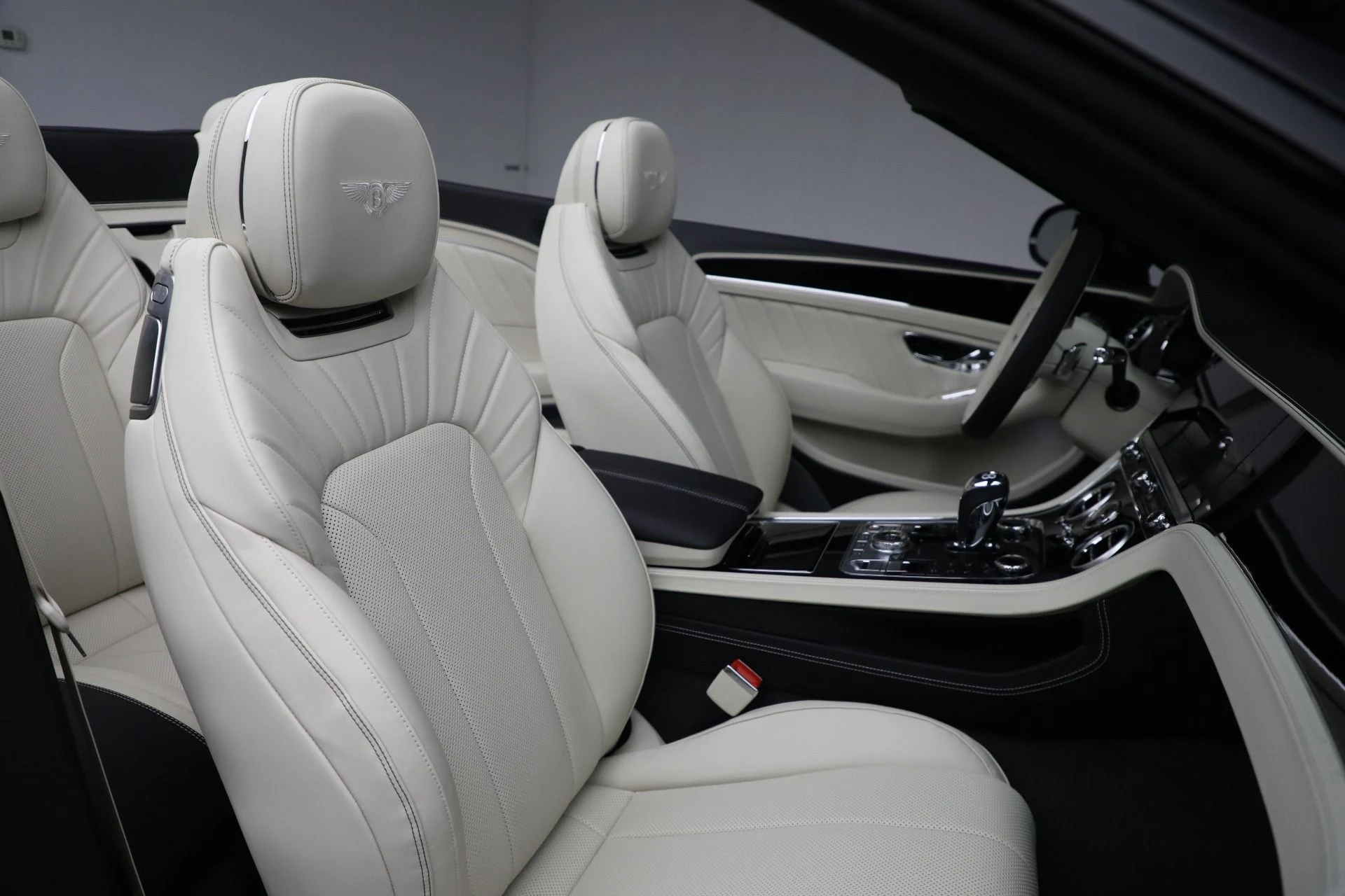 mph033_2808610499_New_2024_Bentley_Continental_GTC_Edition_8_a5c15d5f9c