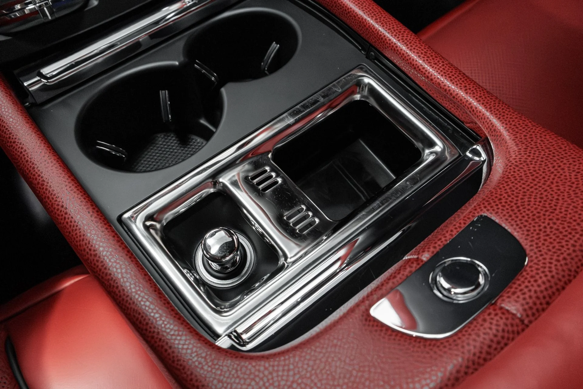 mph033_2822740561_Used_2014_Rolls_Royce_Wraith_1768708128_d37f8a8a84