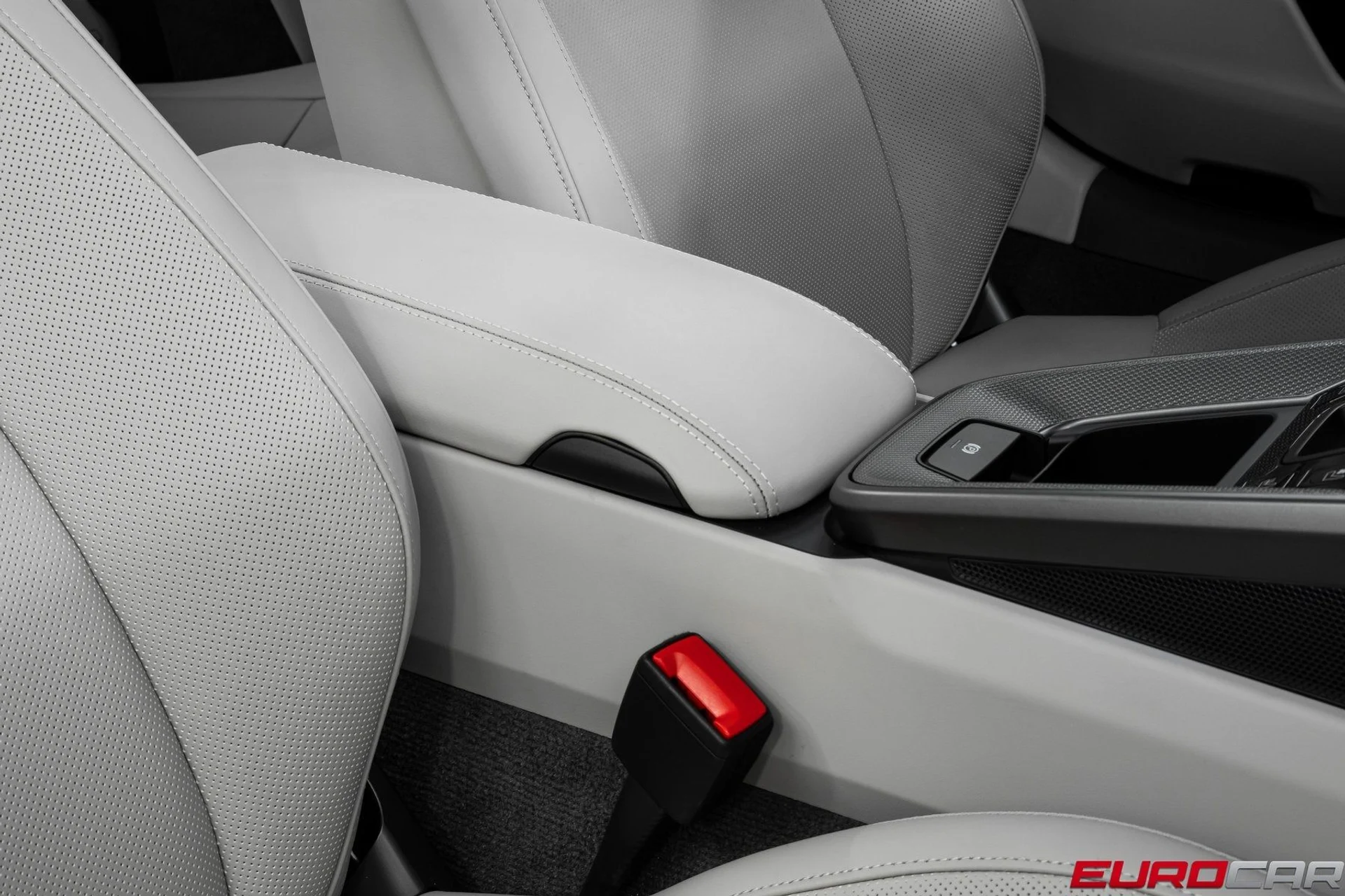 mph033_2829359128_image_34_13361ffab2