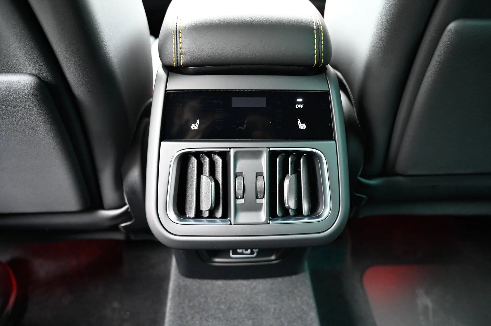 mph033_2834740735_0aa266811e074f6f942f8186a5812807_b00f20c3e0