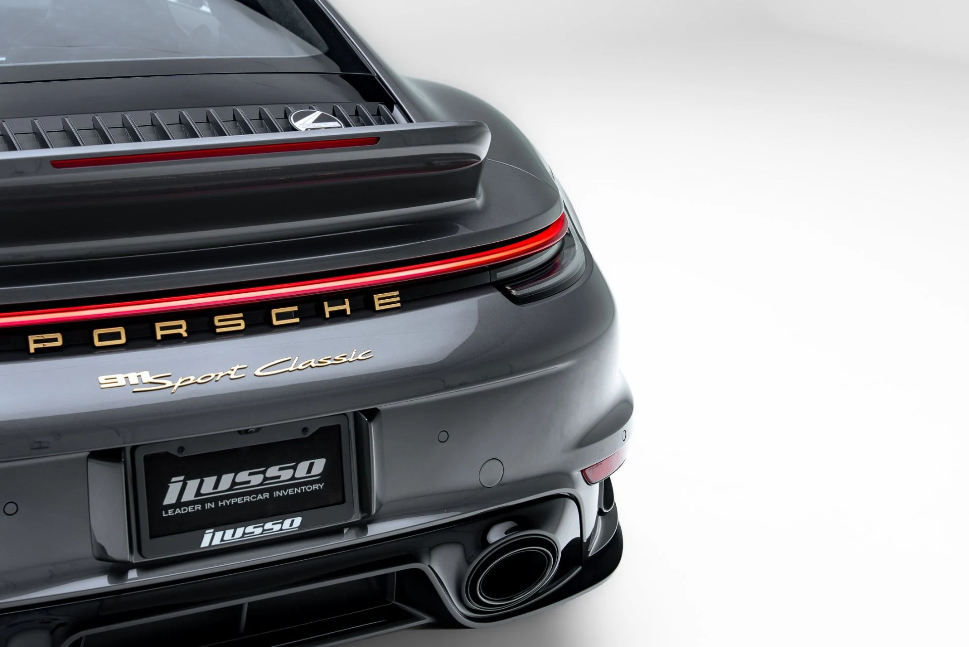 mph033_2835057124_Used_2023_Porsche_911_Sport_Classic_1776441930_243a7d2e72