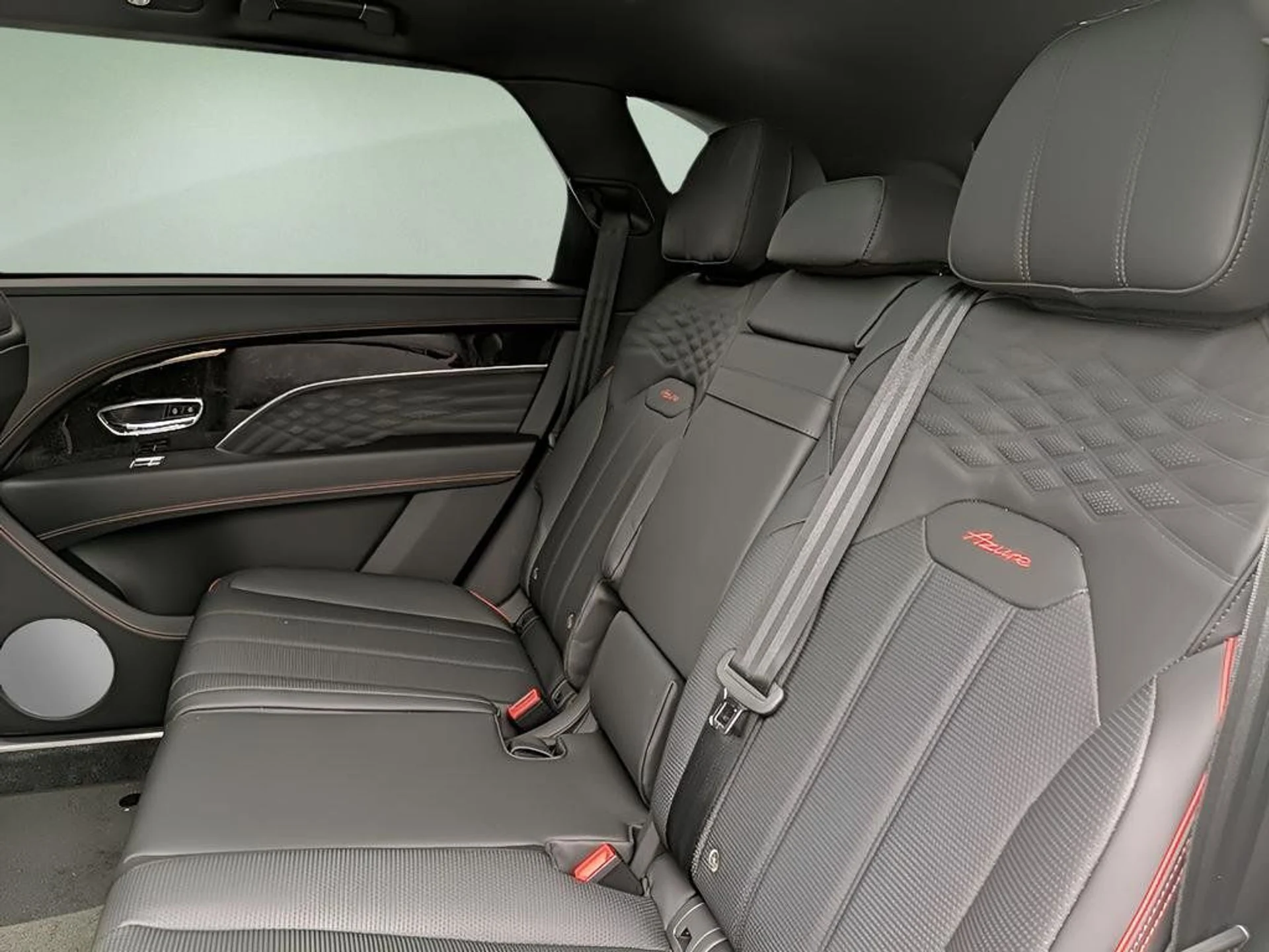 mph033_2844574212_edcc6a02a3564e53ba48786648d4397f_e24c513be7