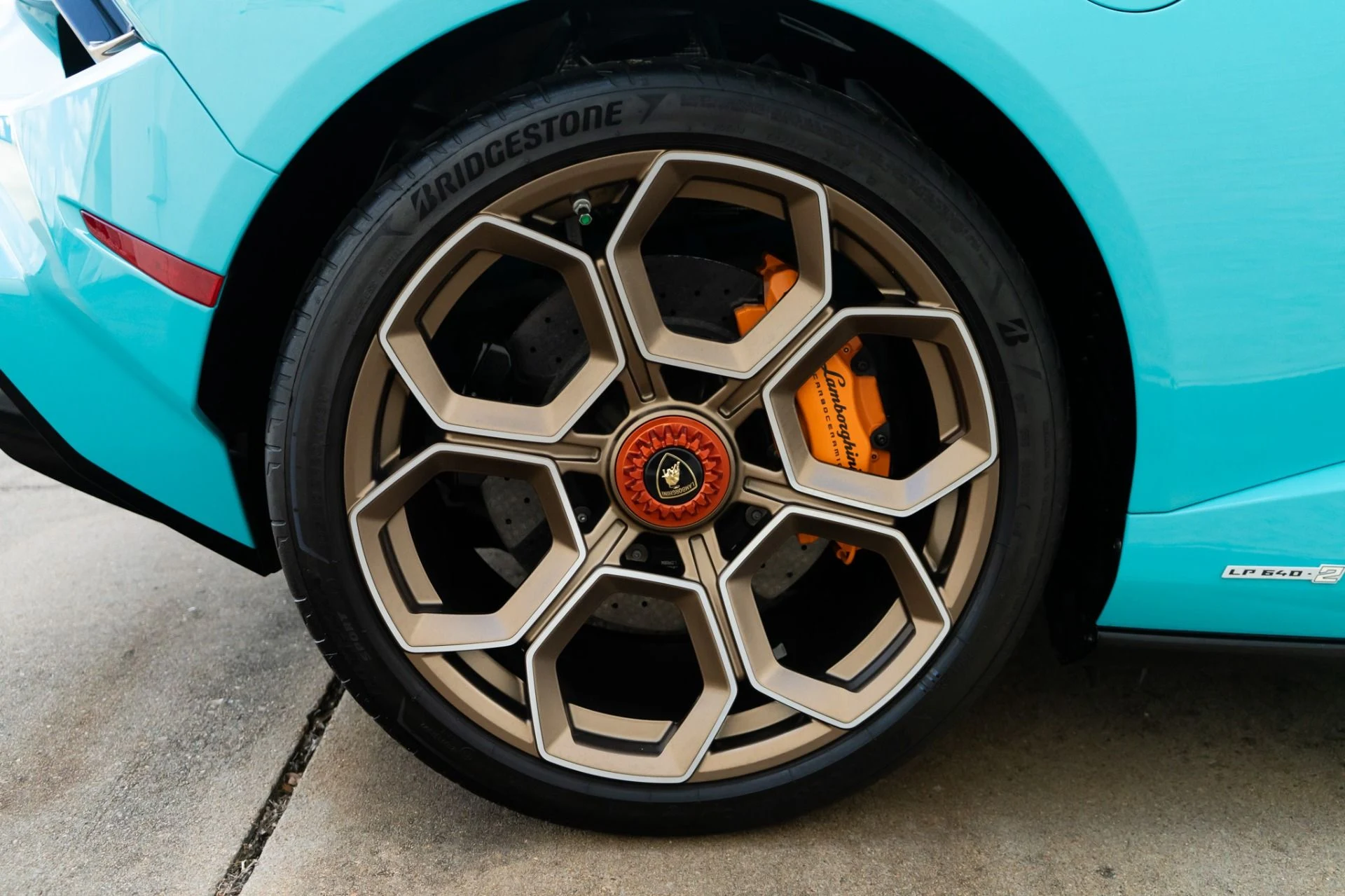 mph033_2846298117_Used_2023_Lamborghini_Huracan_Tecnica_1786574624_a2aa16eedb