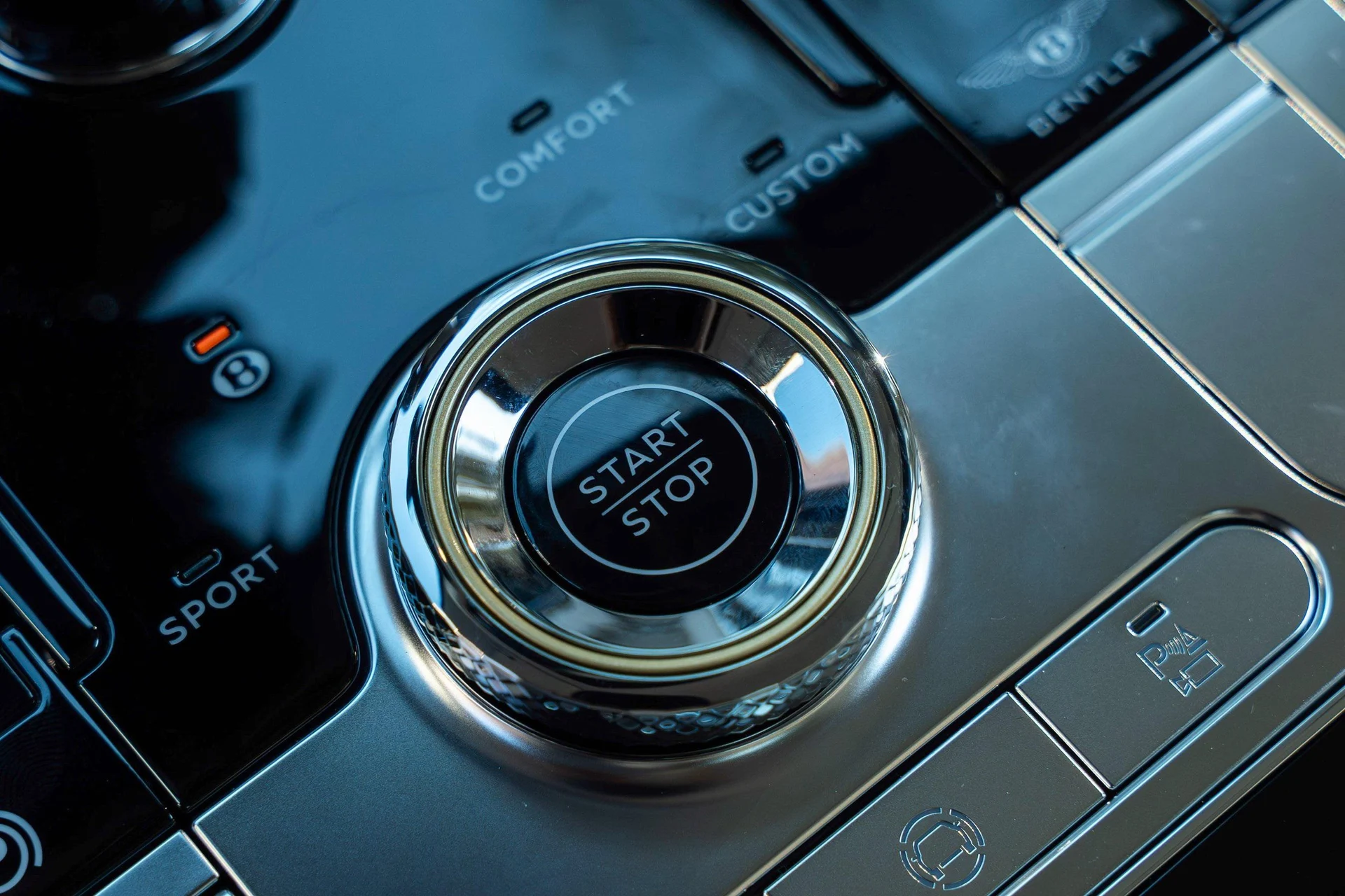 mph033_2861542619_458241675_6954bf544e73cd9f103f4e75_e76b021aa0