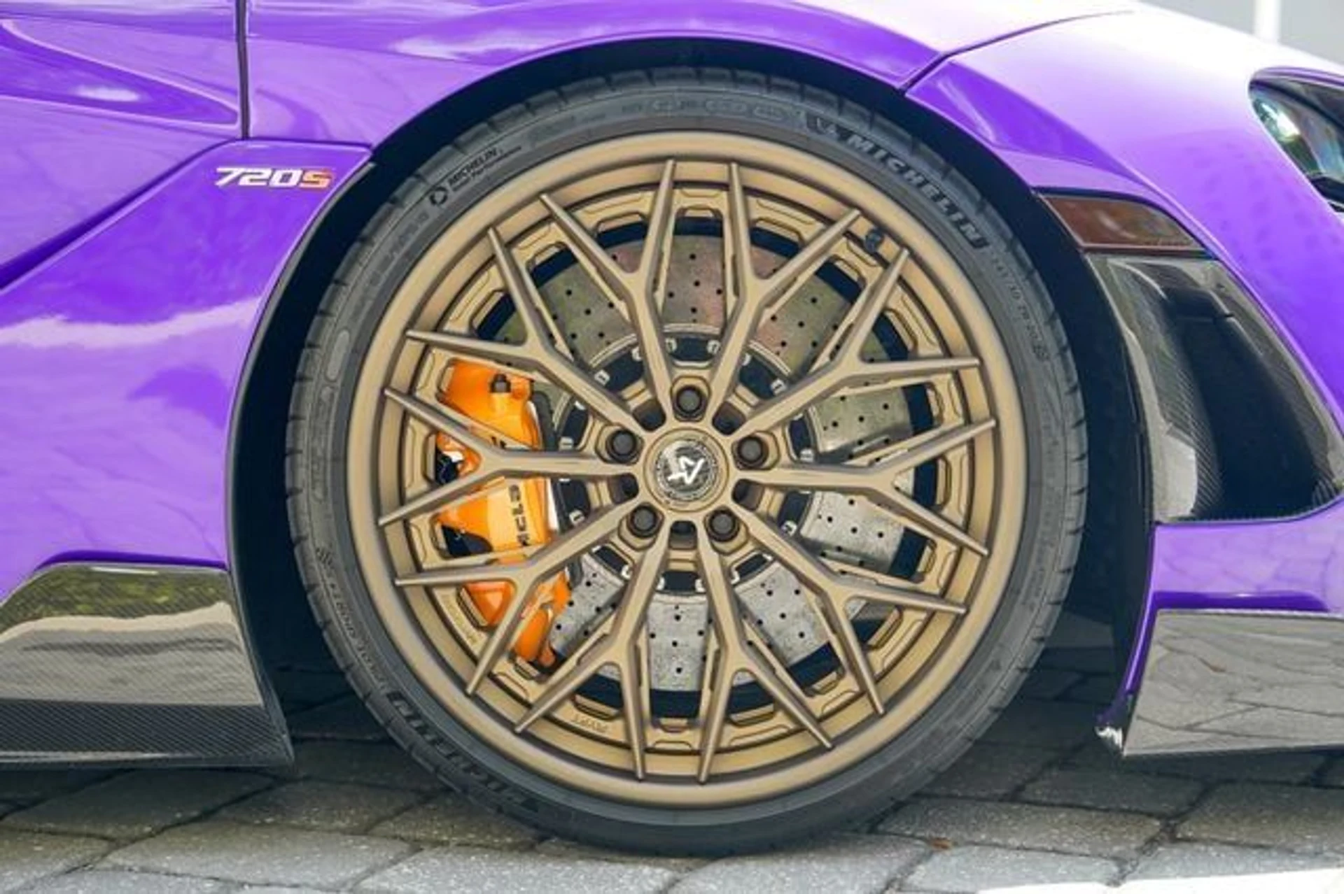 mph033_2861967119_22996638_34_2d66c4a939