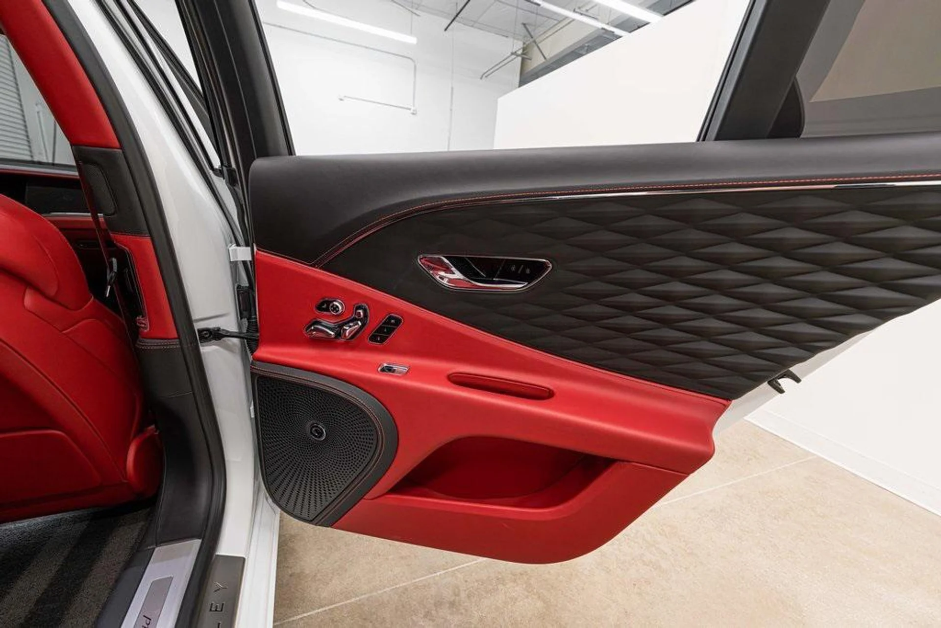 mph033_2875710149_A7abn1_Pcch_QIU_2o_Y1_SA_0_U_Zv_GE_Xc_f1f811e5f2