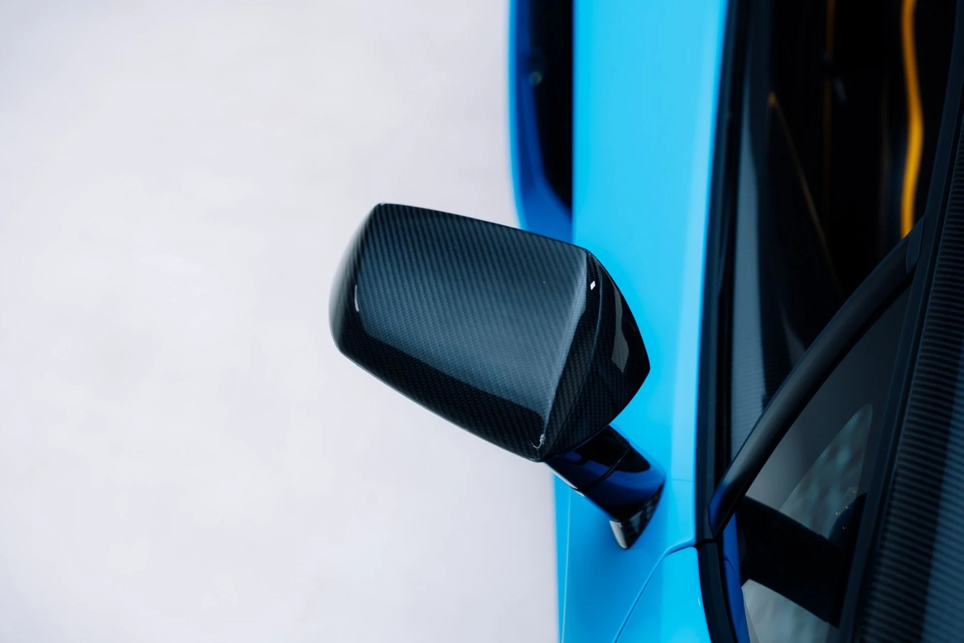 mph033_2880743364_Used_2022_Lamborghini_Aventador_LP_780_4_Ultimae_1767657027_2c74eafc3c