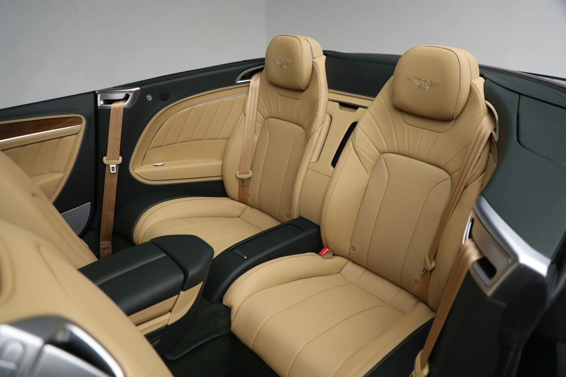 mph033_2887433536_New_2024_Bentley_Continental_GTC_Edition_8_eb02584a6c