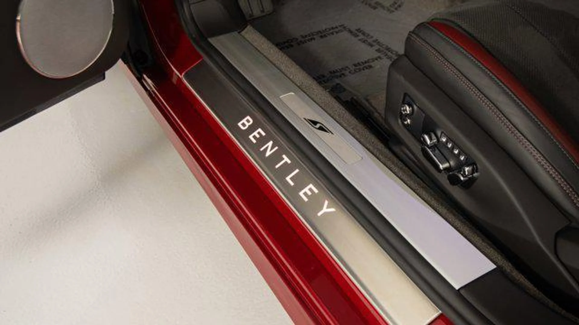 mph033_2888625711_q_K3l_TK_1e_KF_2n_Mzn_Lc8gi_Kkq9y4_9b26783907