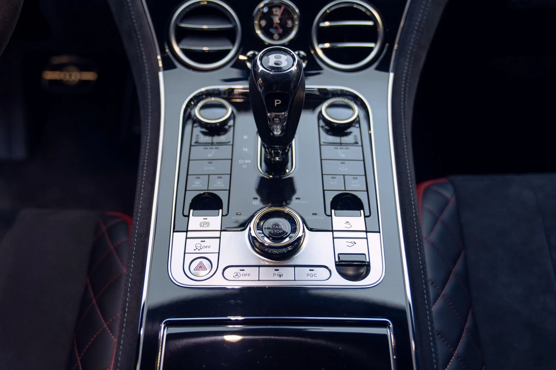 mph033_2895838127_Used_2022_Bentley_Continental_GT_Speed_in_Camrian_Grey_w_Factory_Carbon_Kit_Rotating_Display_1790791293_8ee3d97596