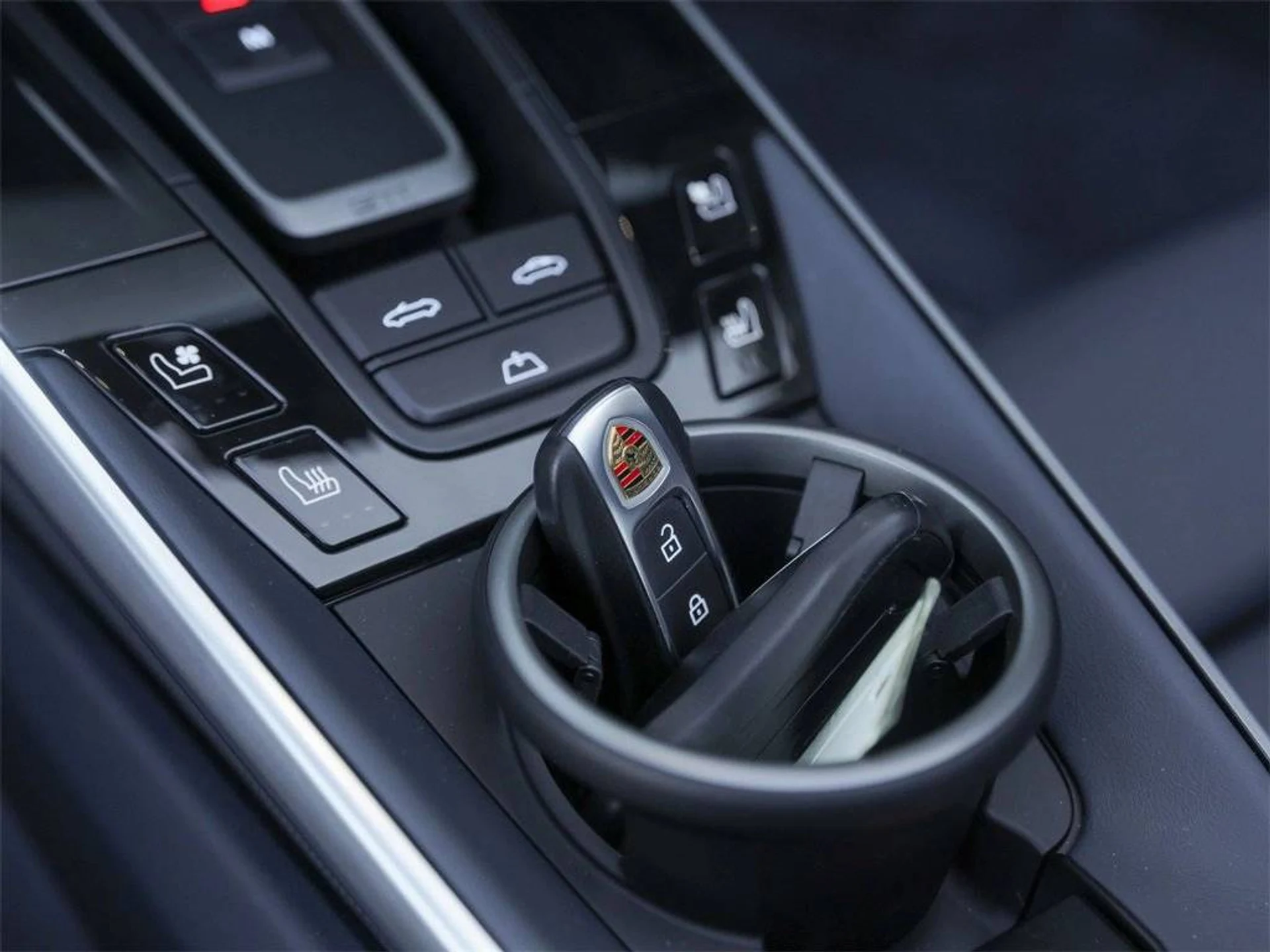 mph033_2895867855_1280_adfe0a13ae