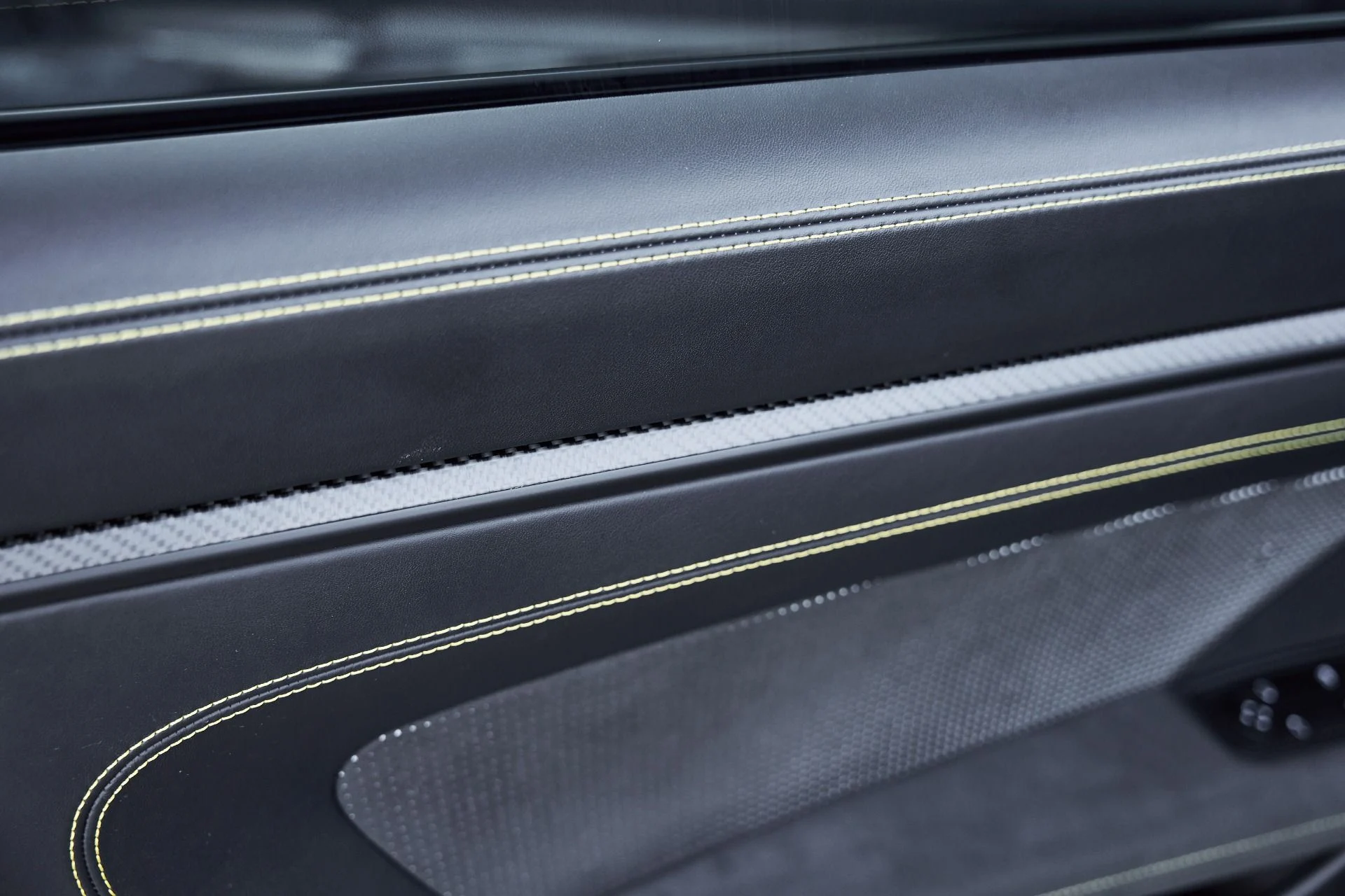 mph033_2896963788_Used_2024_Porsche_911_GT_3_RS_1766112760_bd0ca01ac4