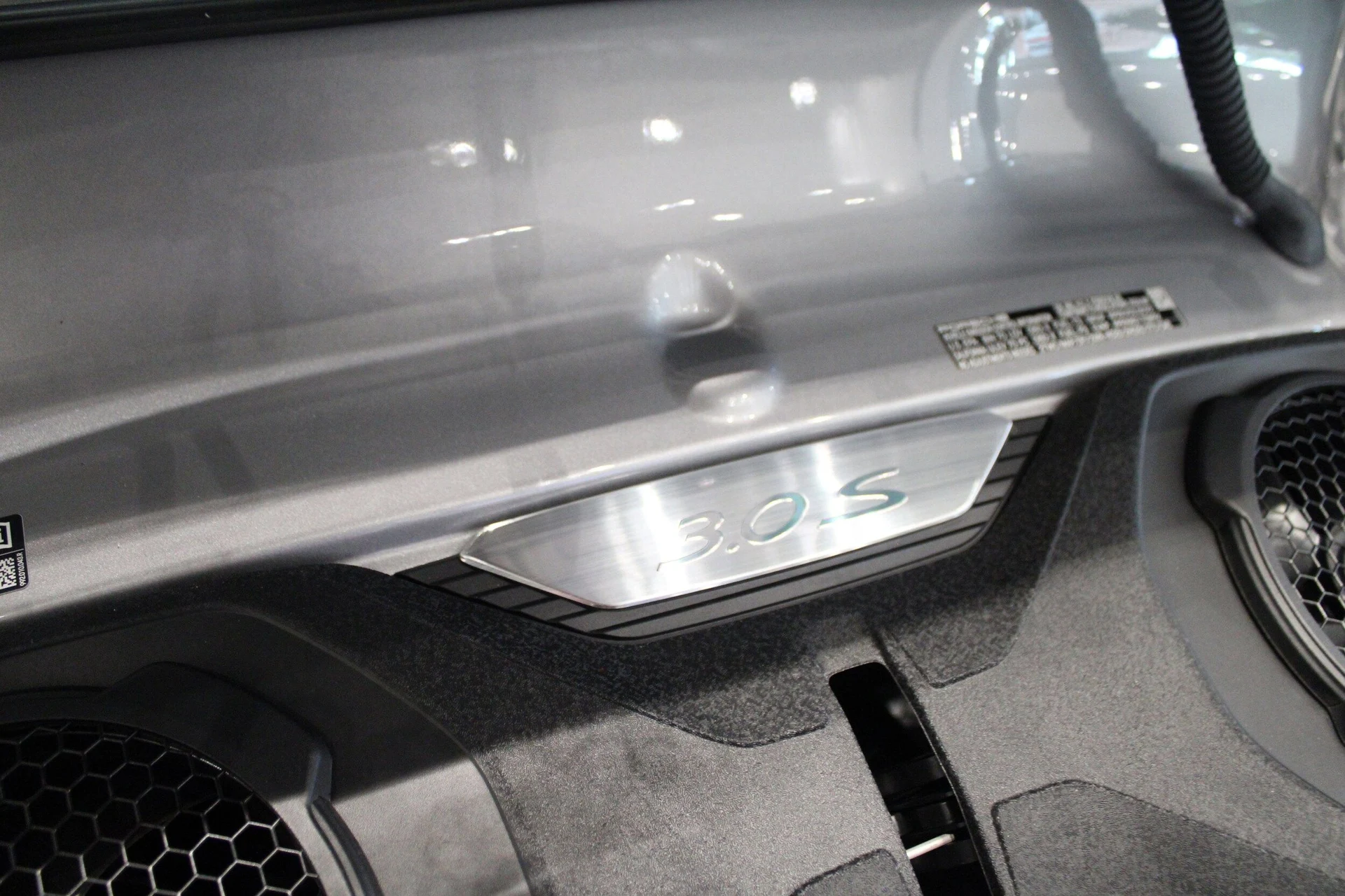 mph033_2898036023_58122c00d267dea7dd97c42aa802fb5ex_e03ce05c68