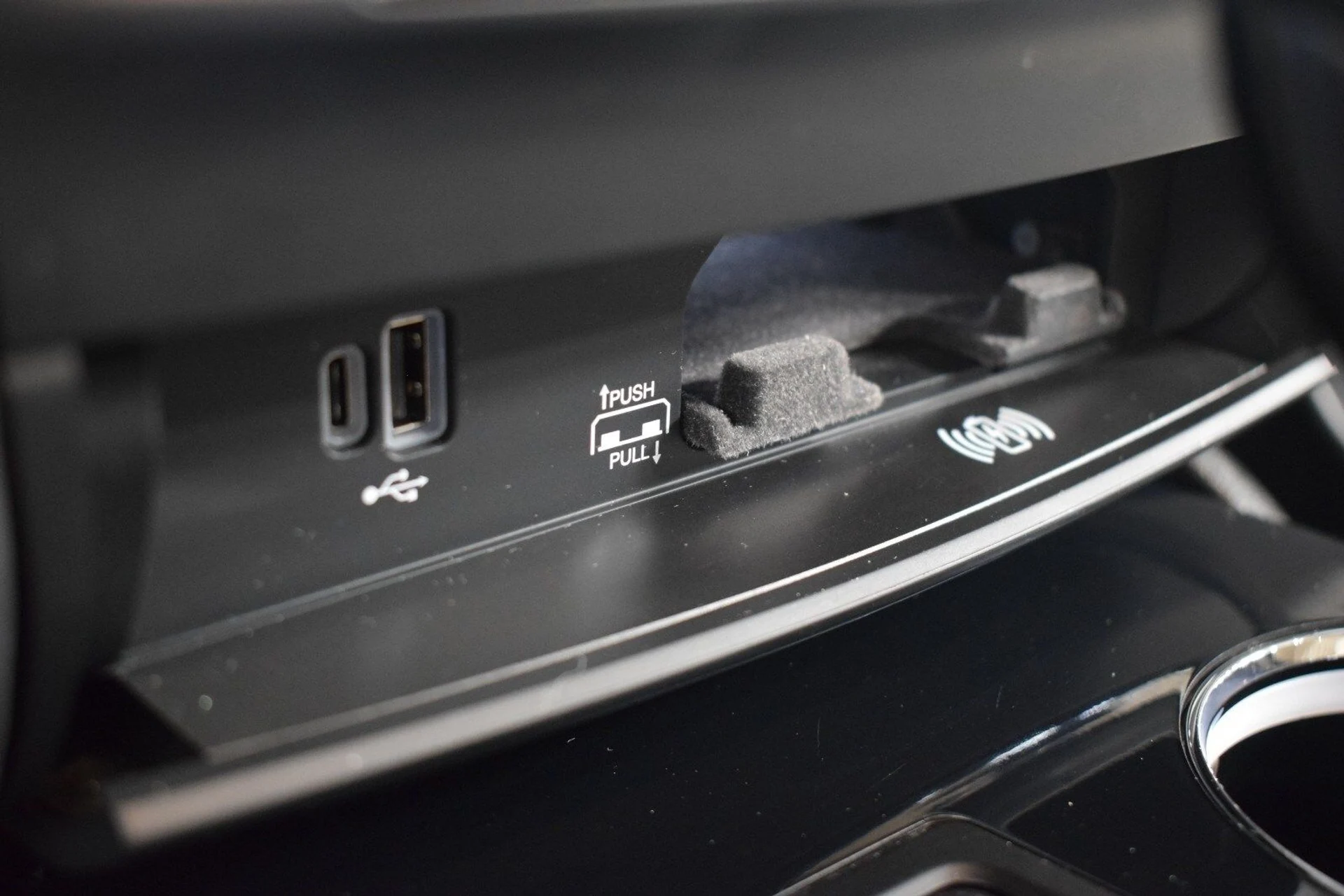 mph033_2899501124_66698e6b4b125258ae7e05904479db33x_c2c83175a5