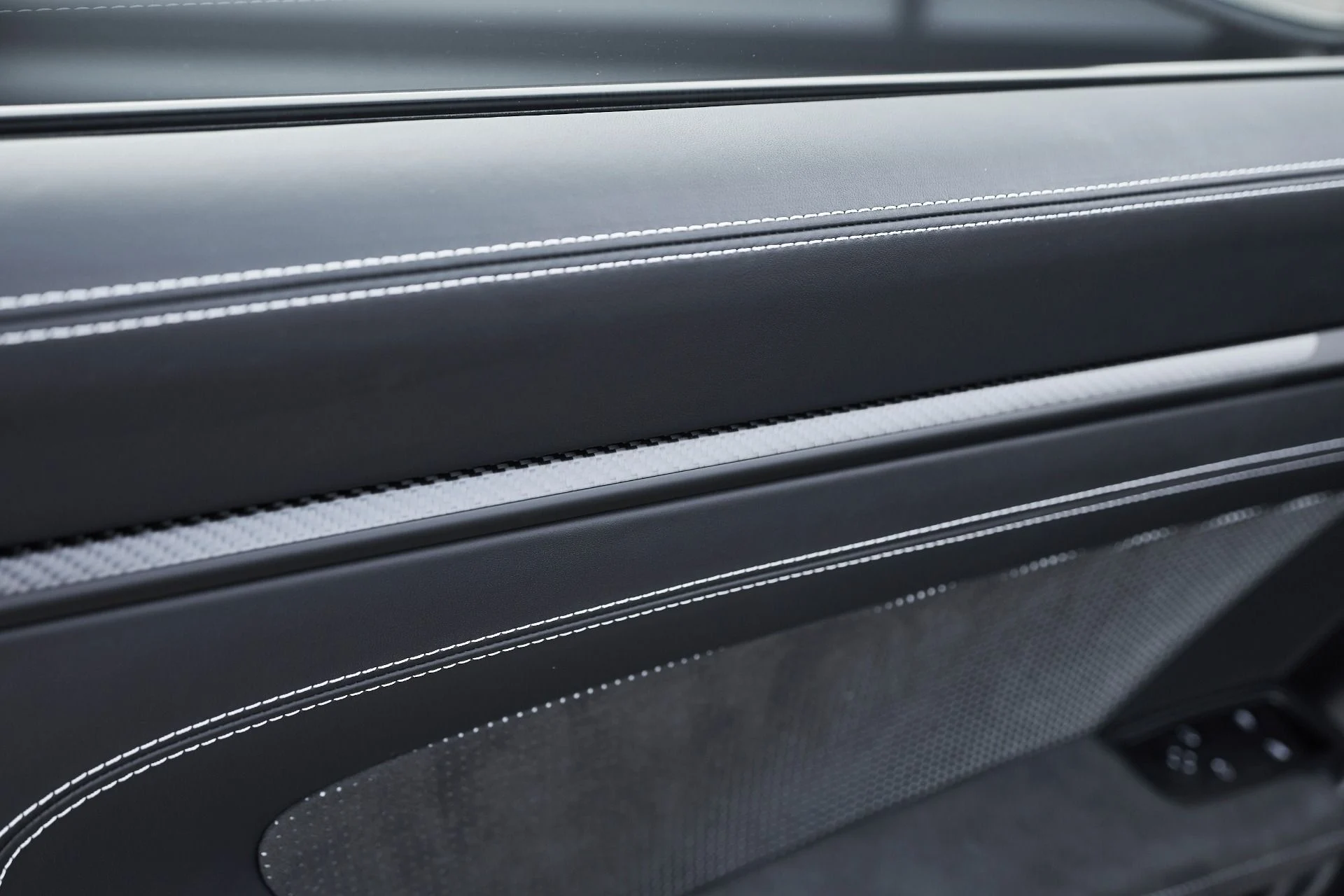 mph033_2901861172_Used_2025_Porsche_911_GT_3_RS_1762914467_84ea2b2066