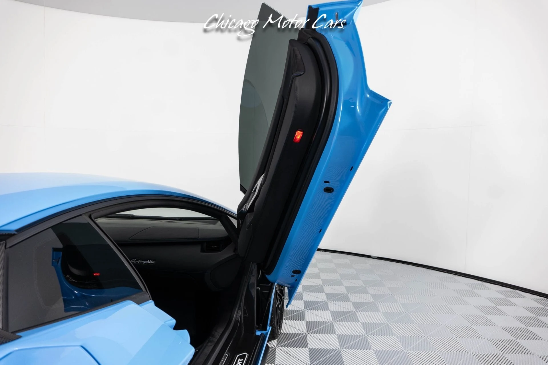mph033_2905542448_10933_p34_l_eef7007e3f