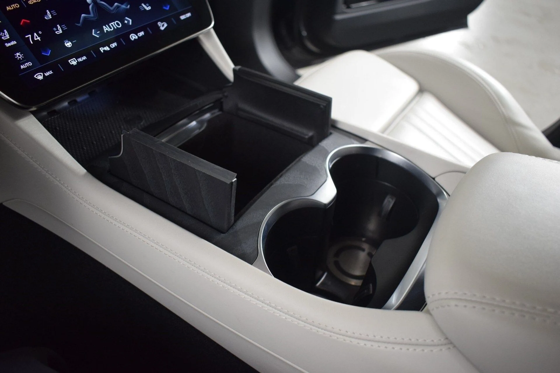 mph033_2905931745_e26b1d1c35cc6f46a3de70e8765cc086x_b636f5ba85