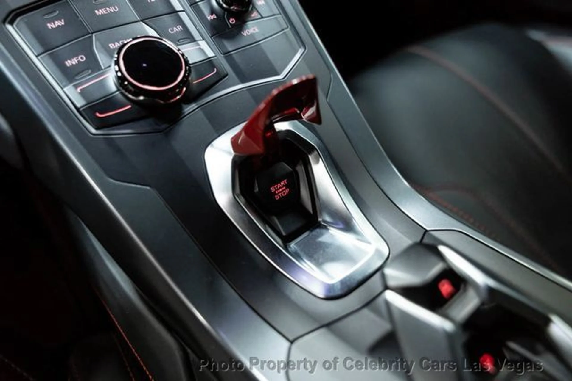 mph033_2908247276_used_2019_lamborghini_huracan_lp5802_9707_22868387_38_640_efc1d1336a