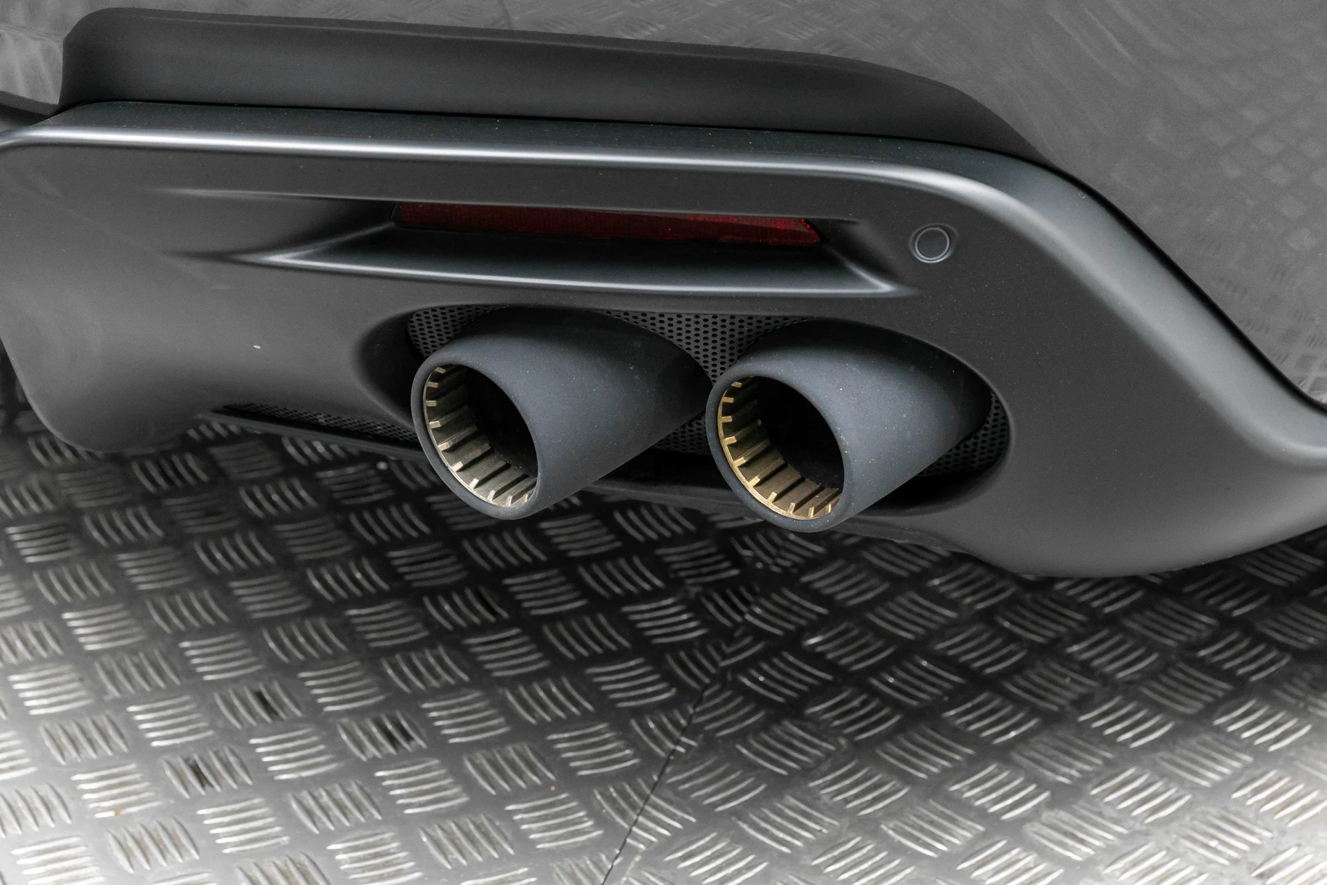 mph033_2919698156_2231d9f4bab0471a92e348146e6b0f42_b97541ddaa