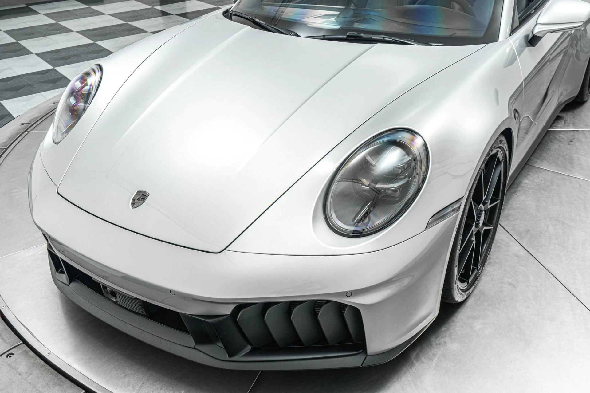 mph033_2921626155_Used_2025_Porsche_911_Targa_4_GTS_1783373195_9da0d060a3