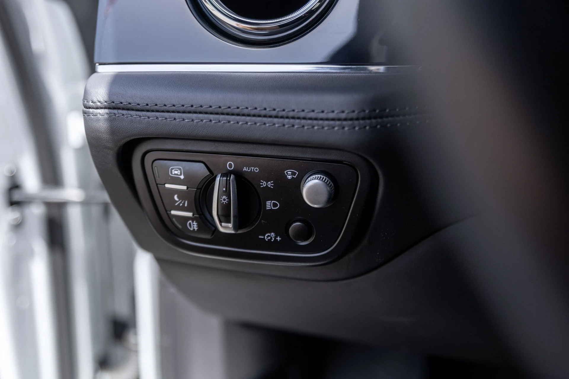mph033_292207451_Hi_Tech_Luxury_Imports_LLC_SJAHT_2_ZV_8_PC_020673_image_33_ee3ef47616