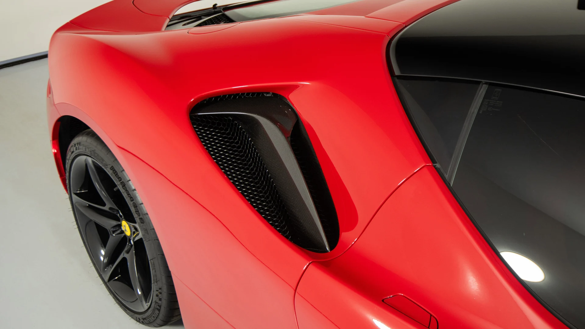 mph033_2926845847_fab9248184b7466a89f3e5dadffcac02_aa12d51739